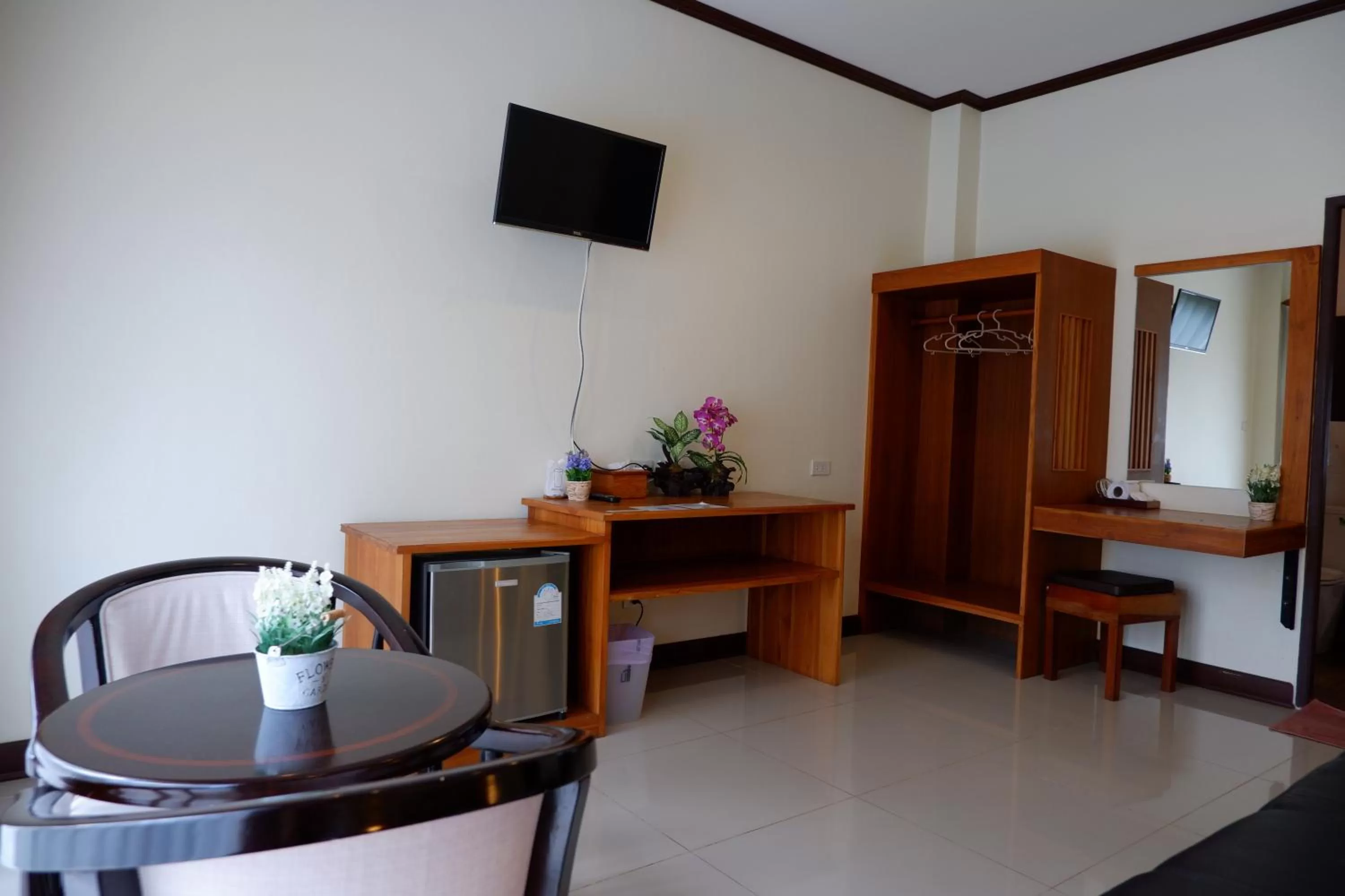 Communal lounge/ TV room in Khao Sok Nature Place - SHA Certified