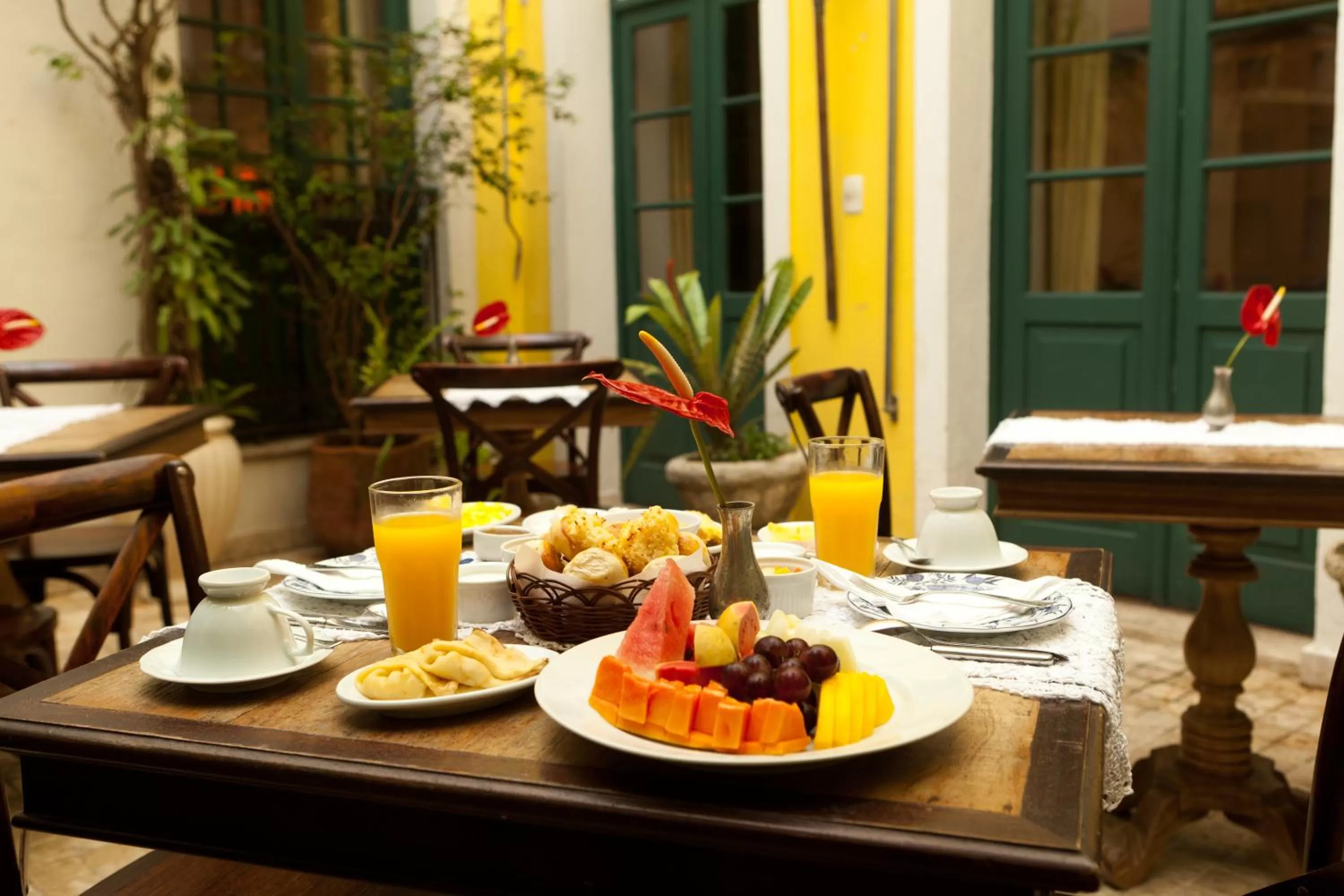 Buffet breakfast in Hotel Villa Bahia