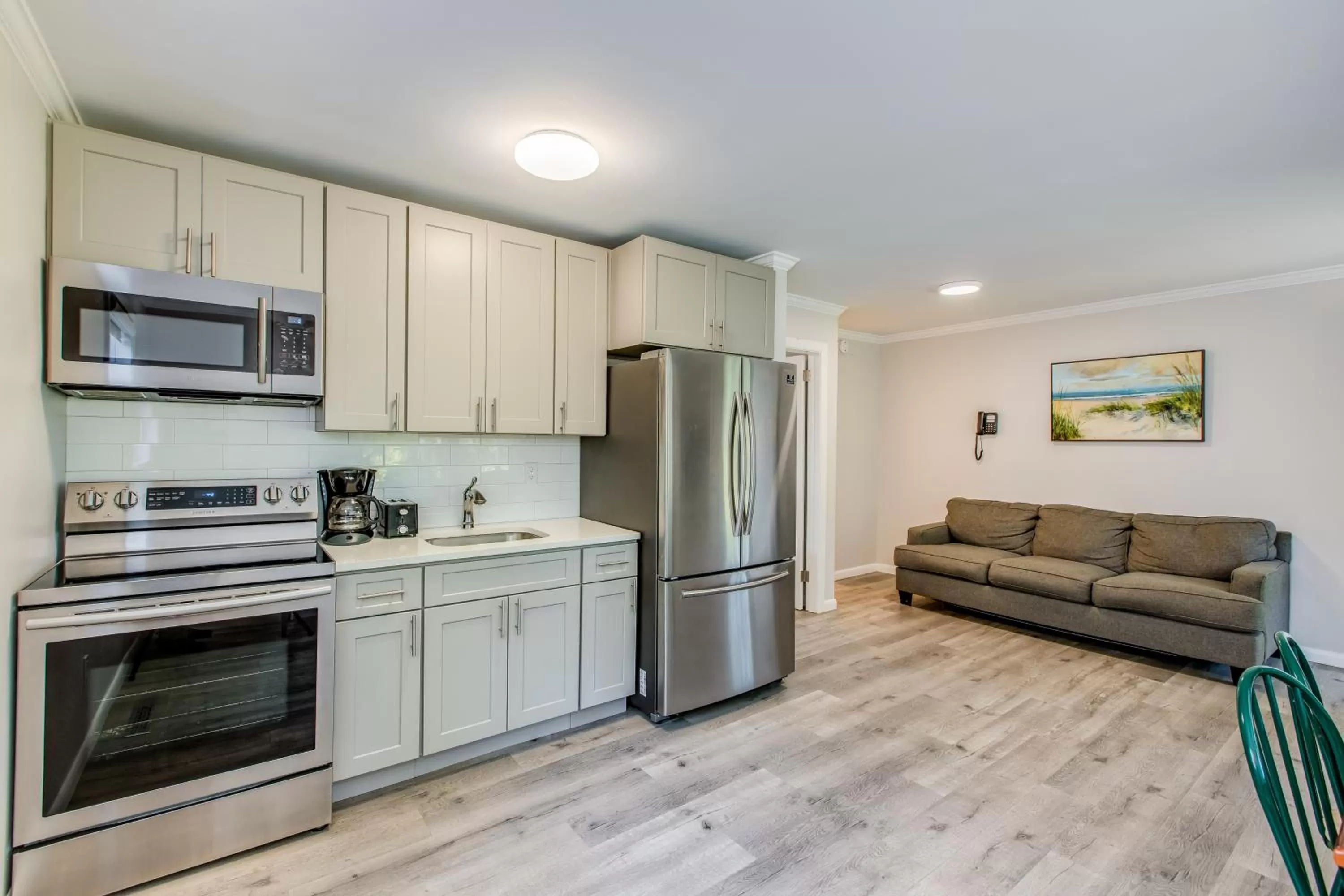 Colonial Shores Resort