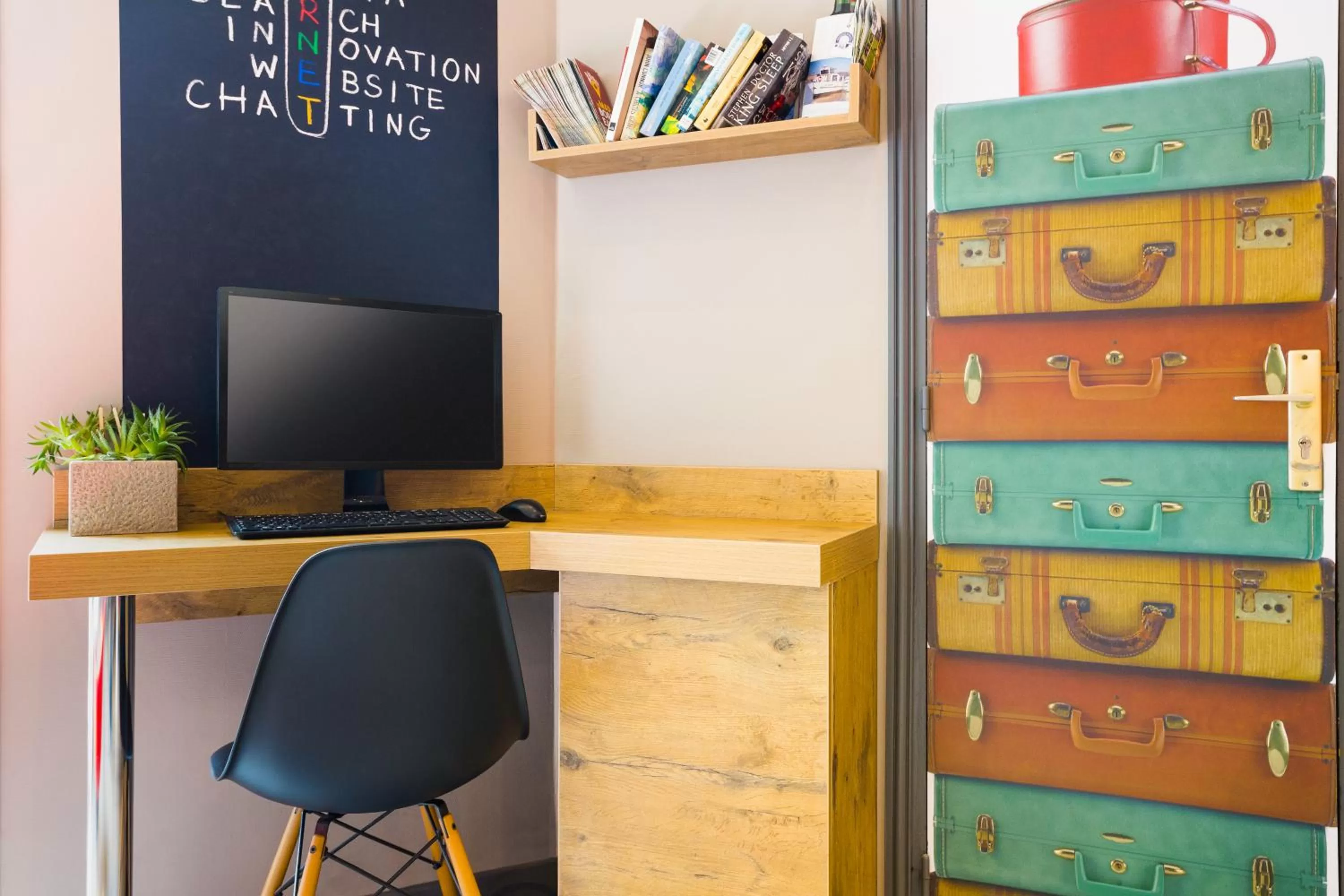 Library in ibis Bordeaux Centre Gare Saint Jean Euratlantique