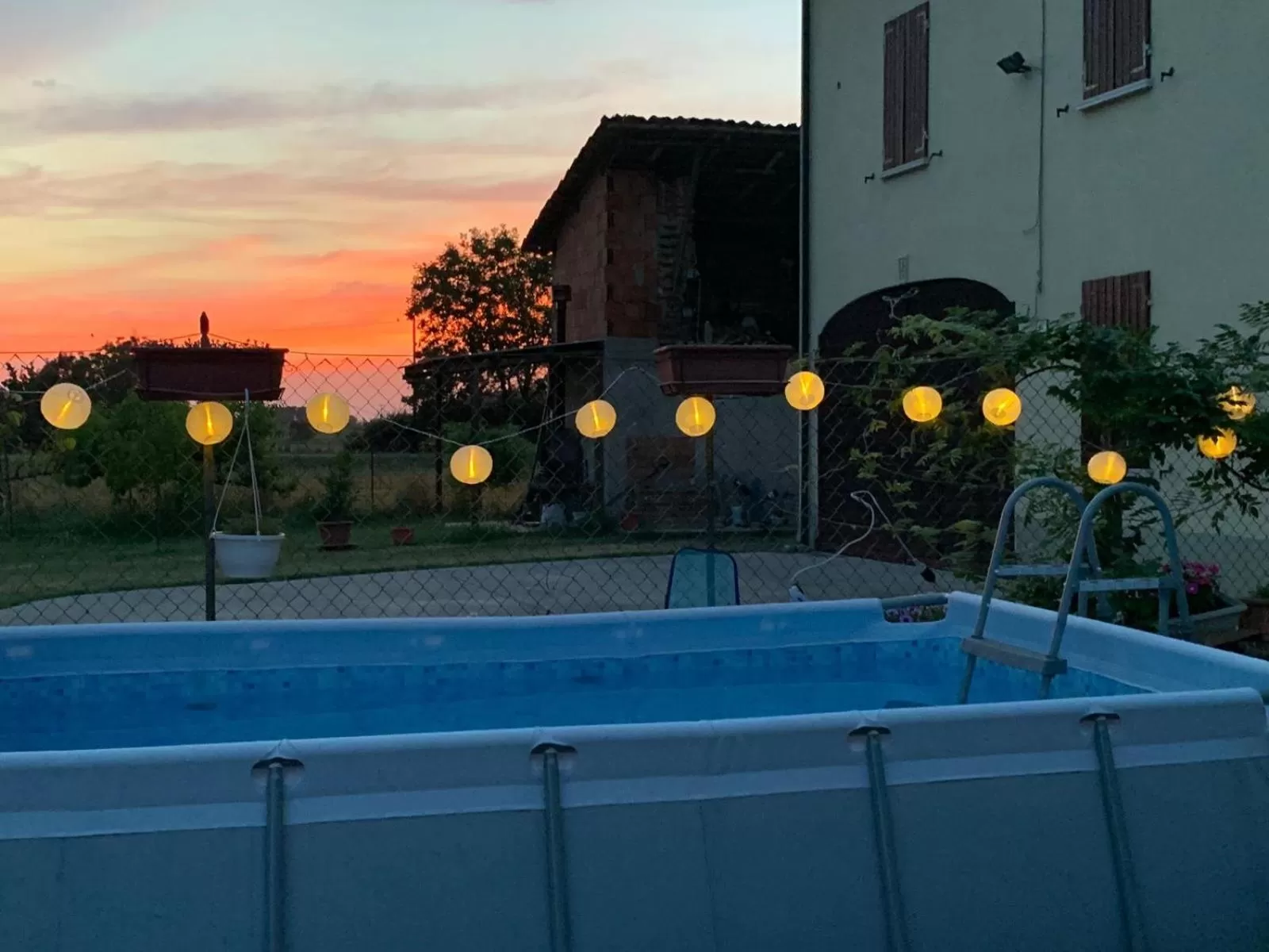 B&B Happiness in the Country