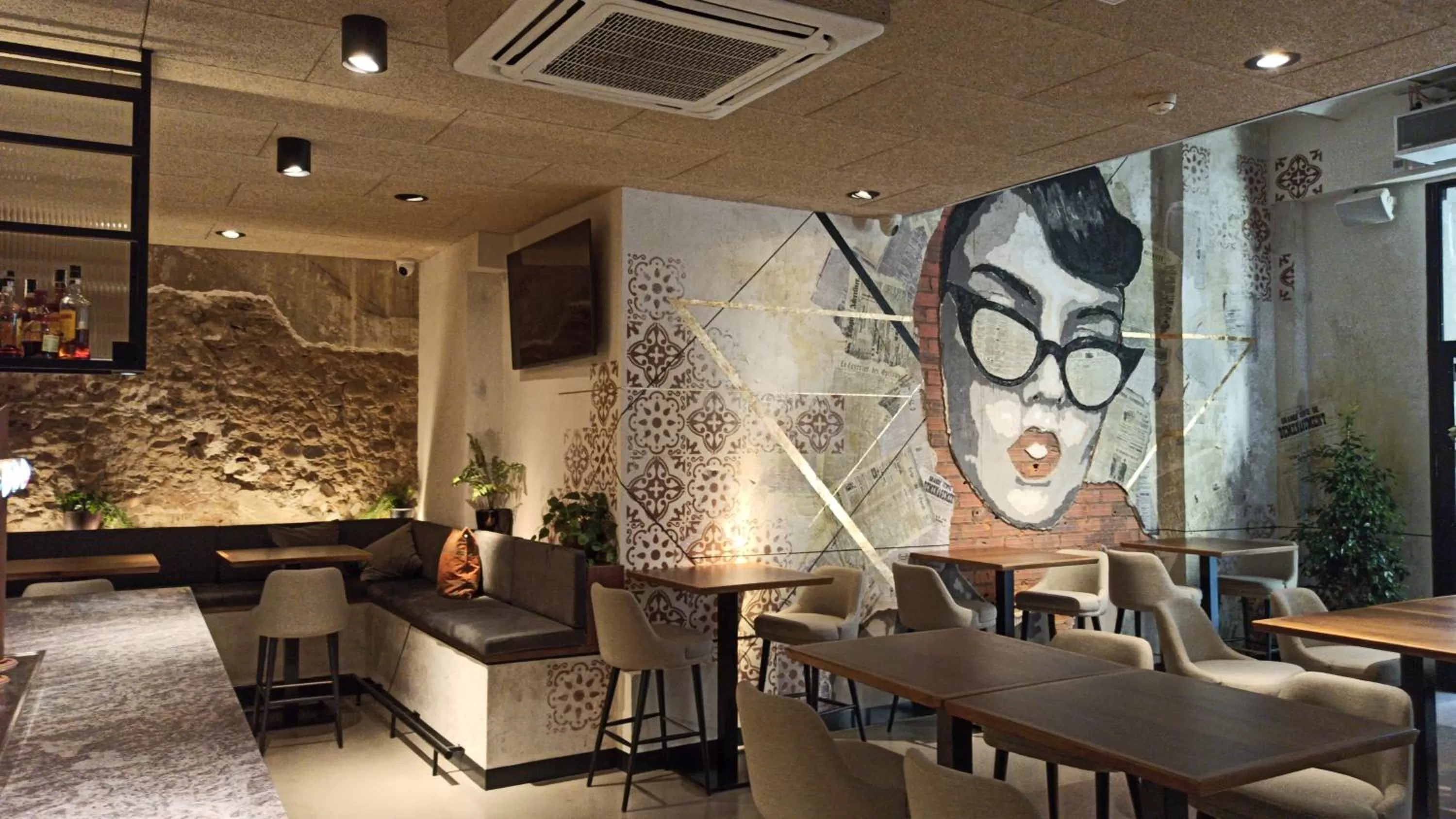 Lounge or bar in ARVA Spa París