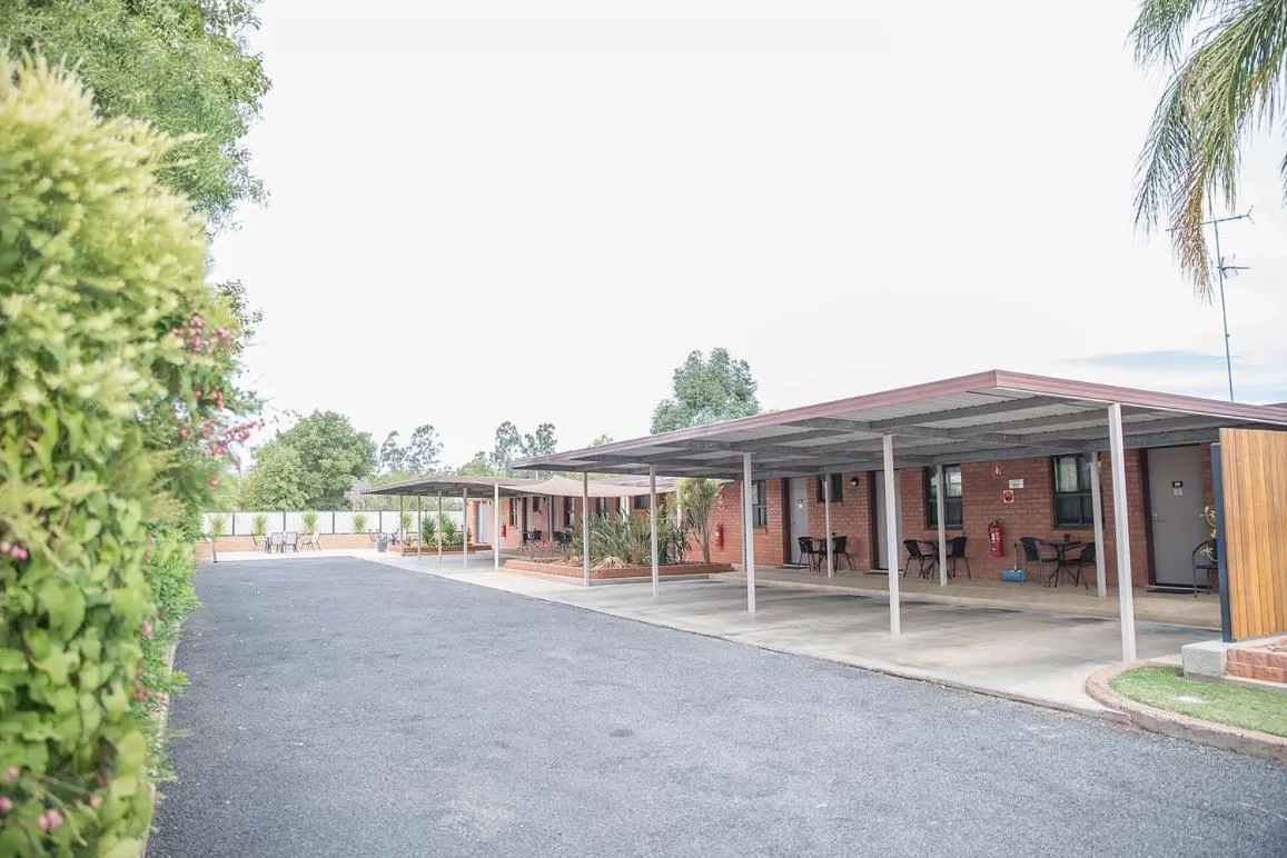 Property building in Charleville Motel