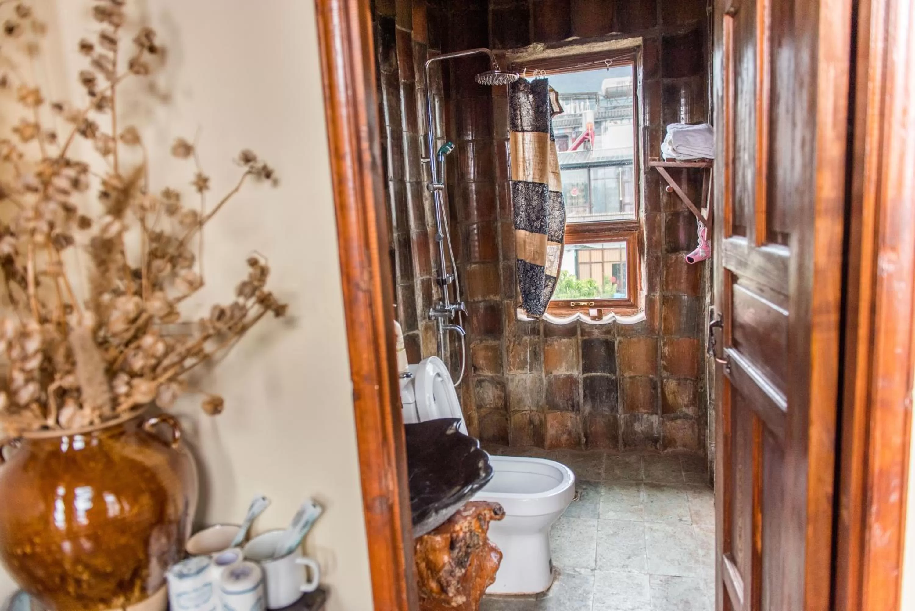 Bathroom in The Lily Pad Inn