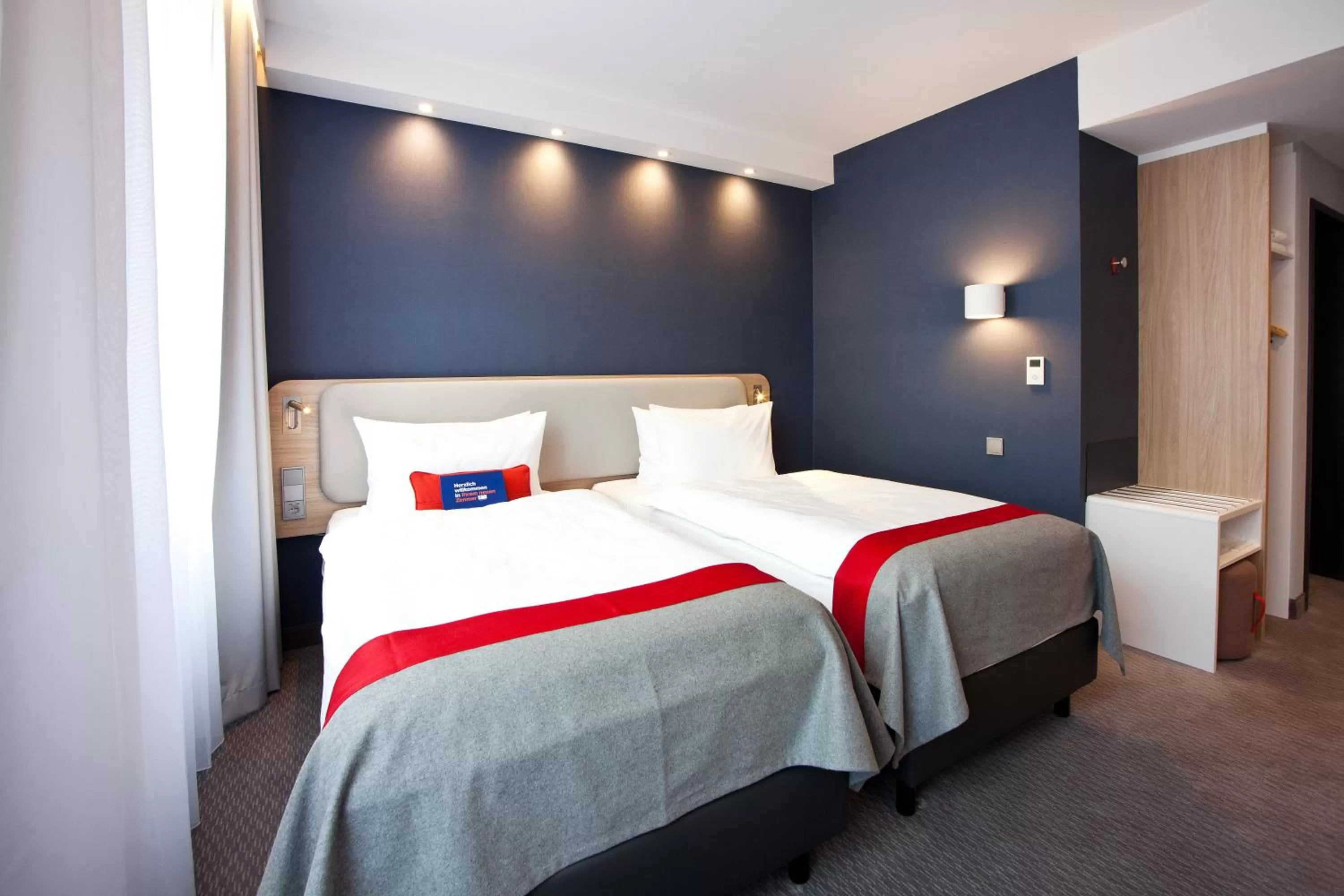 Bed in Holiday Inn Express - Trier by IHG