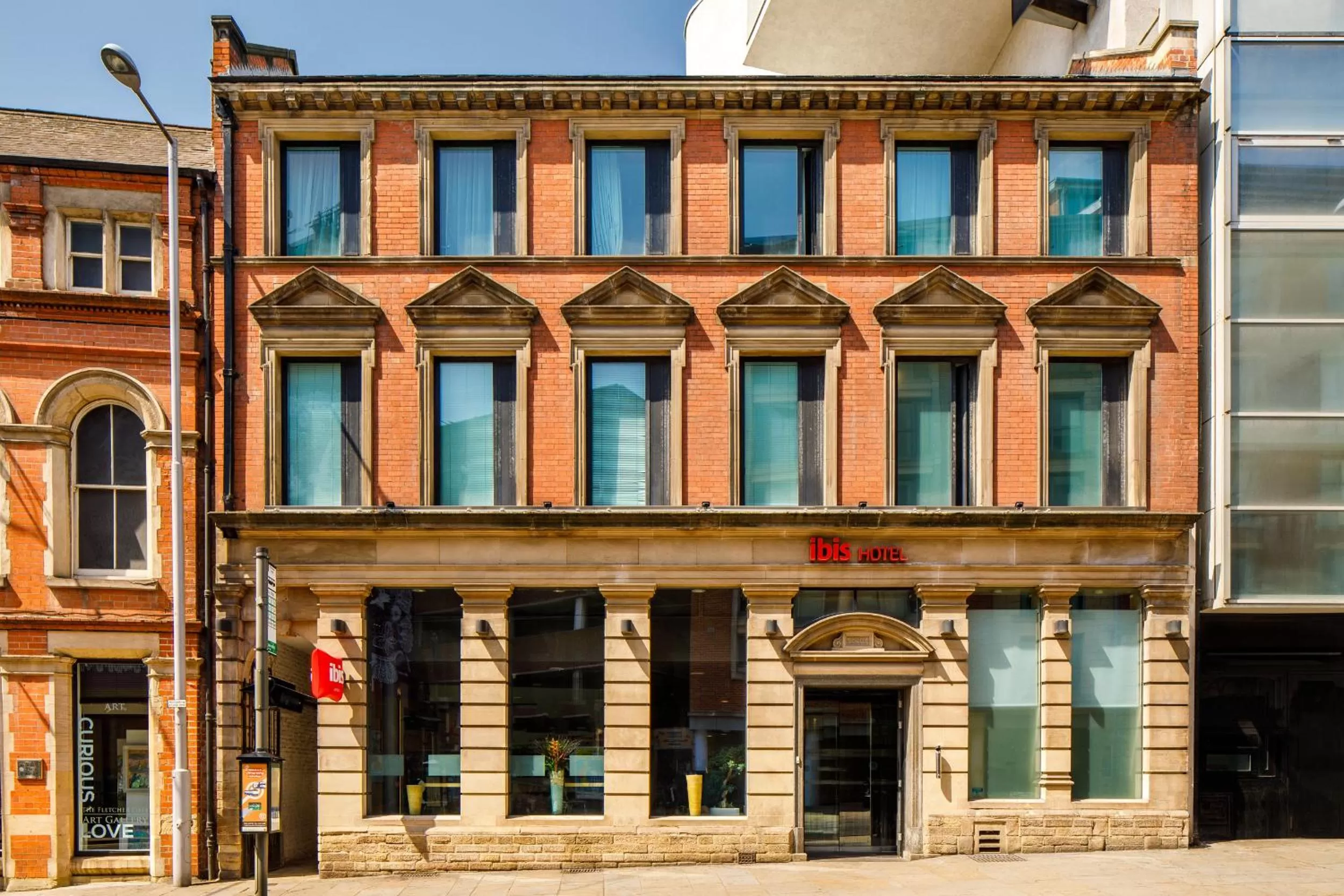 Facade/entrance in ibis Nottingham Centre