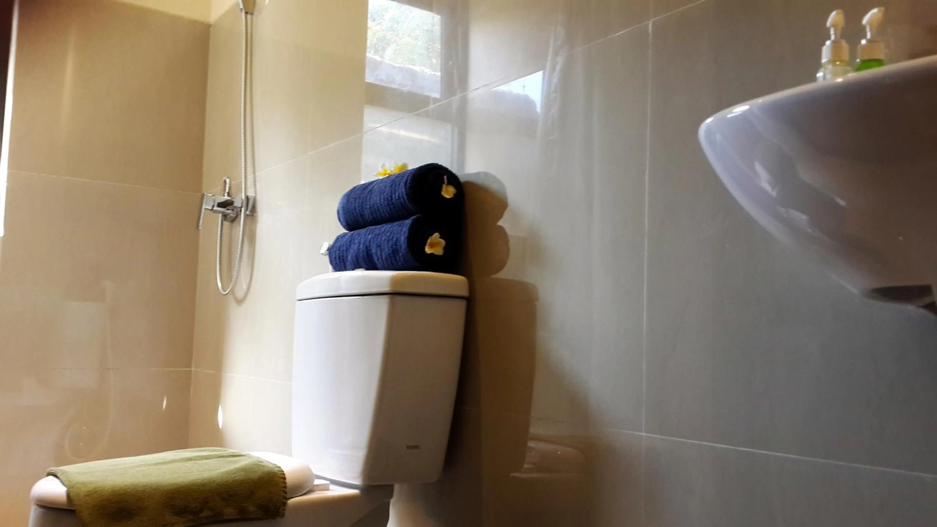 Bathroom in Sari Stay