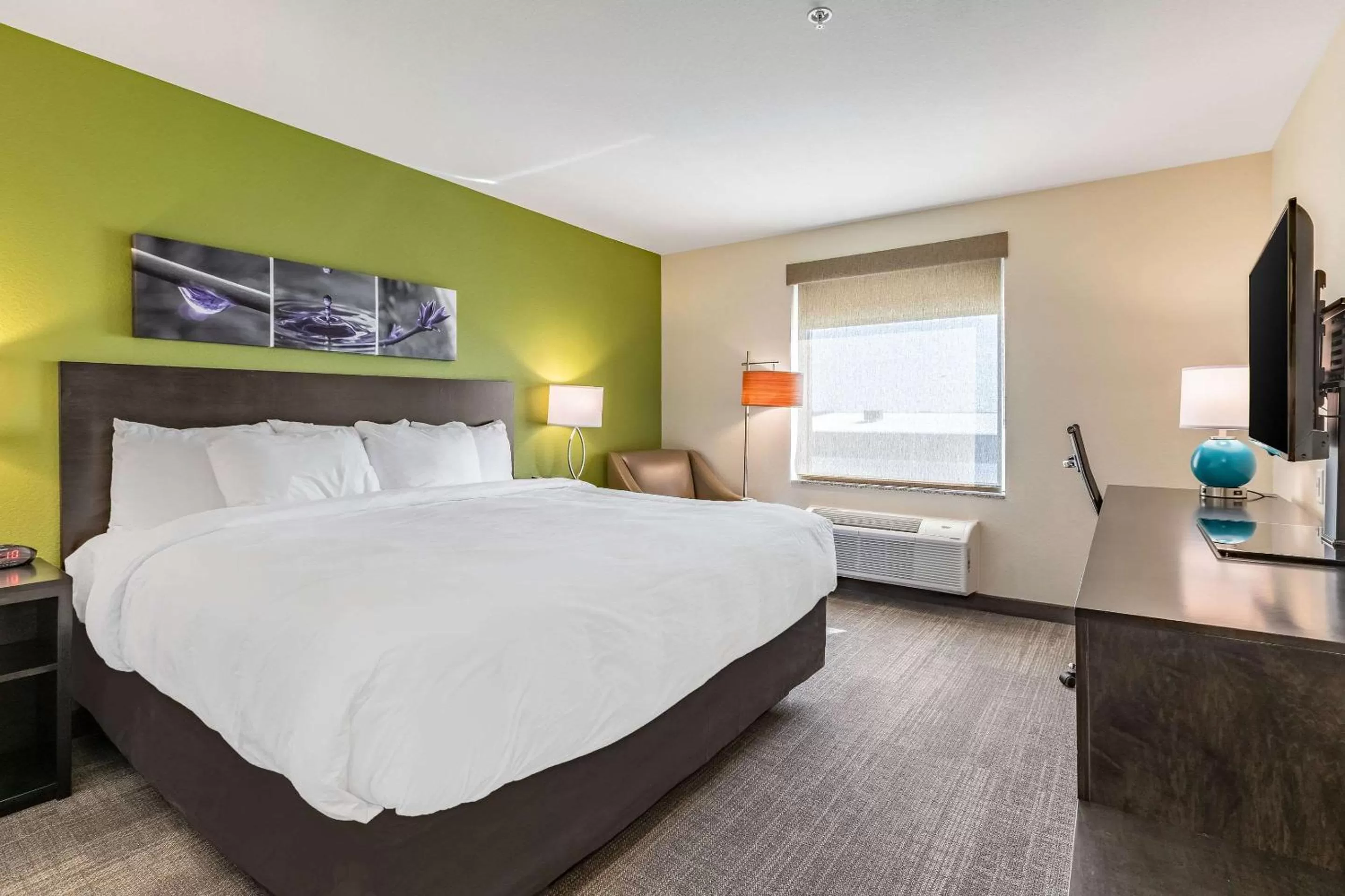 Photo of the whole room, Bed in Sleep Inn & Suites Mt Hope near Auction & Event Center