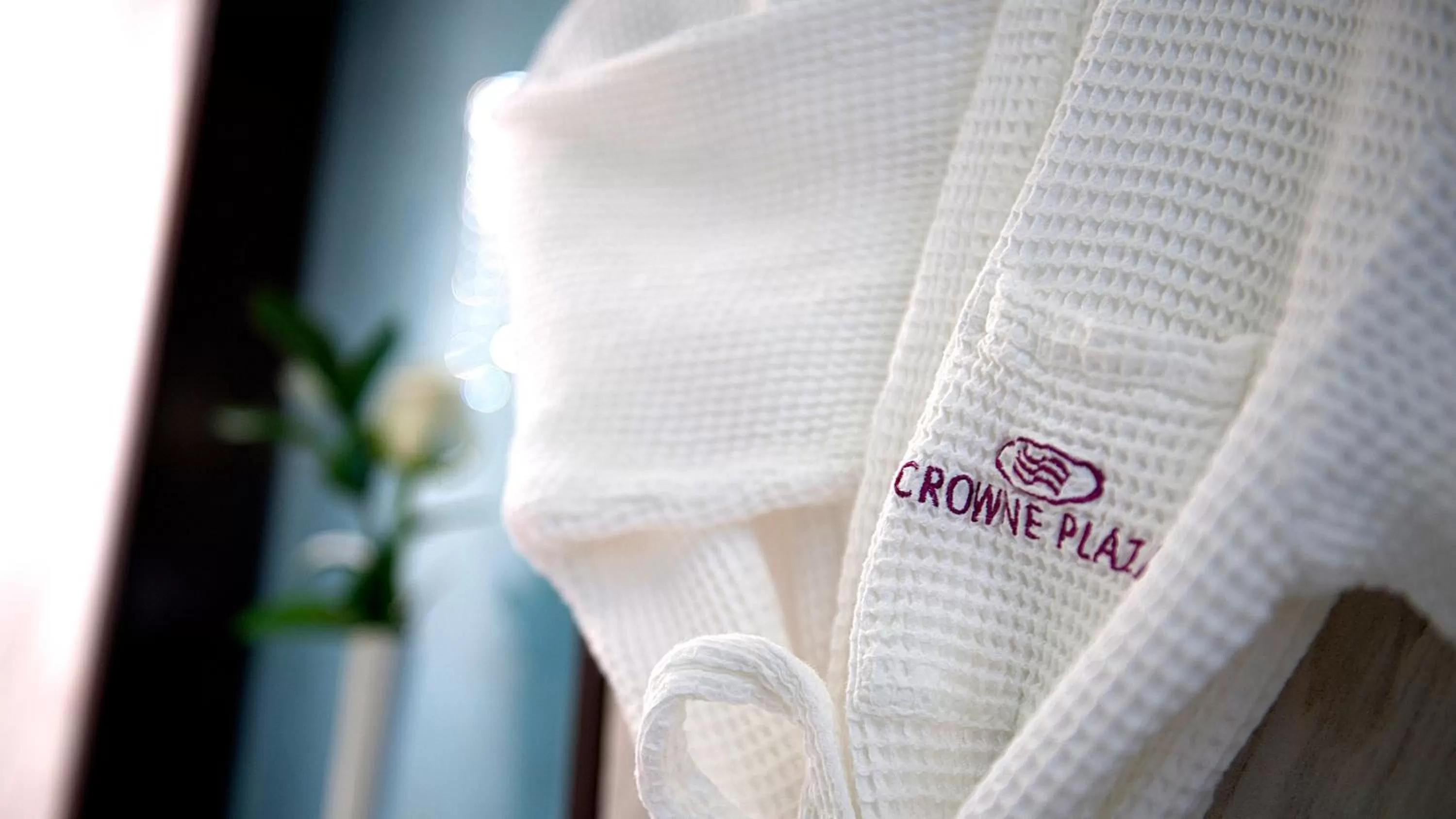 Bedroom in Crowne Plaza Dubai Deira by IHG