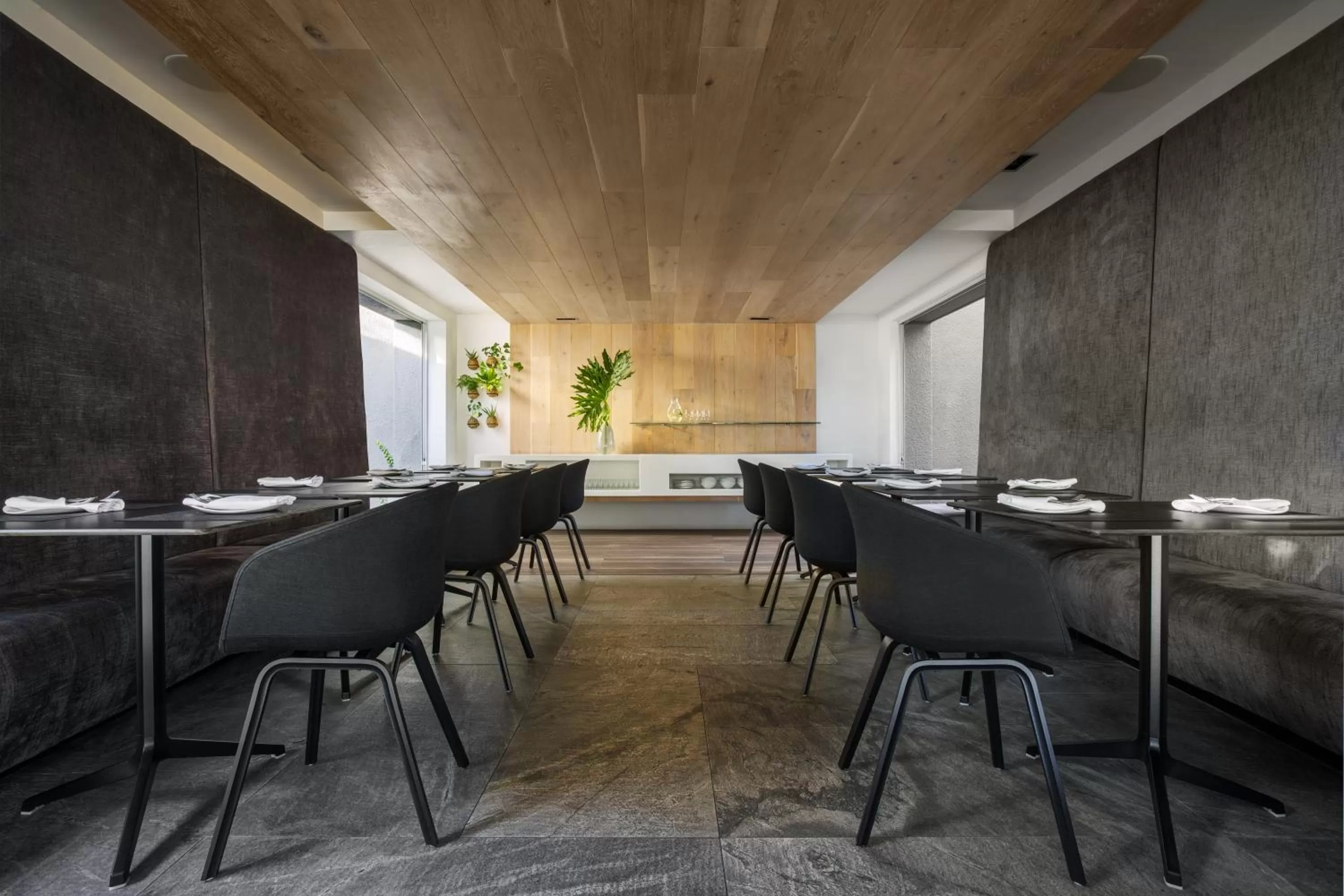 Restaurant/places to eat in POD Camps Bay by The Oyster Collection