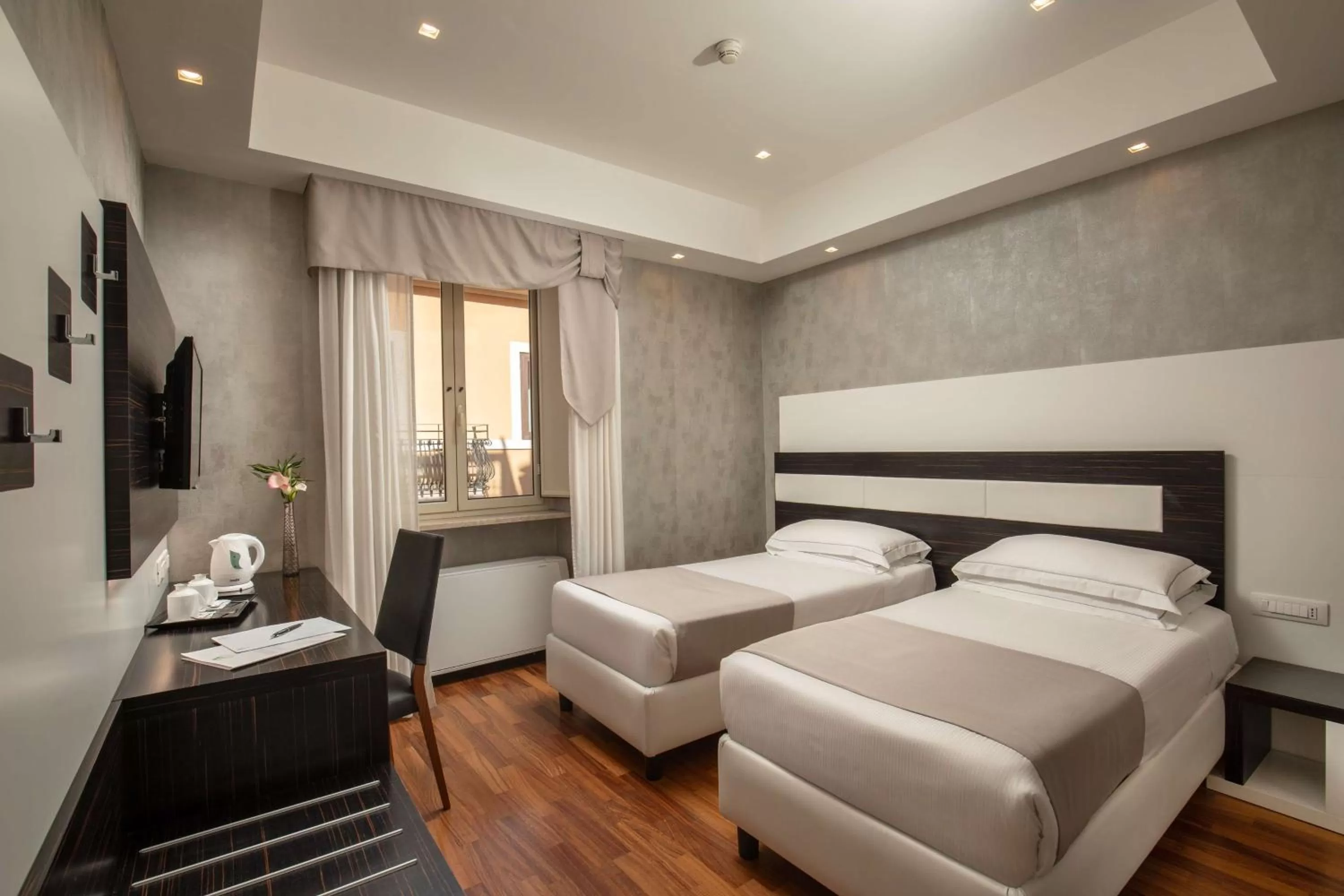 Bedroom, Bed in Hotel Diana Roof Garden