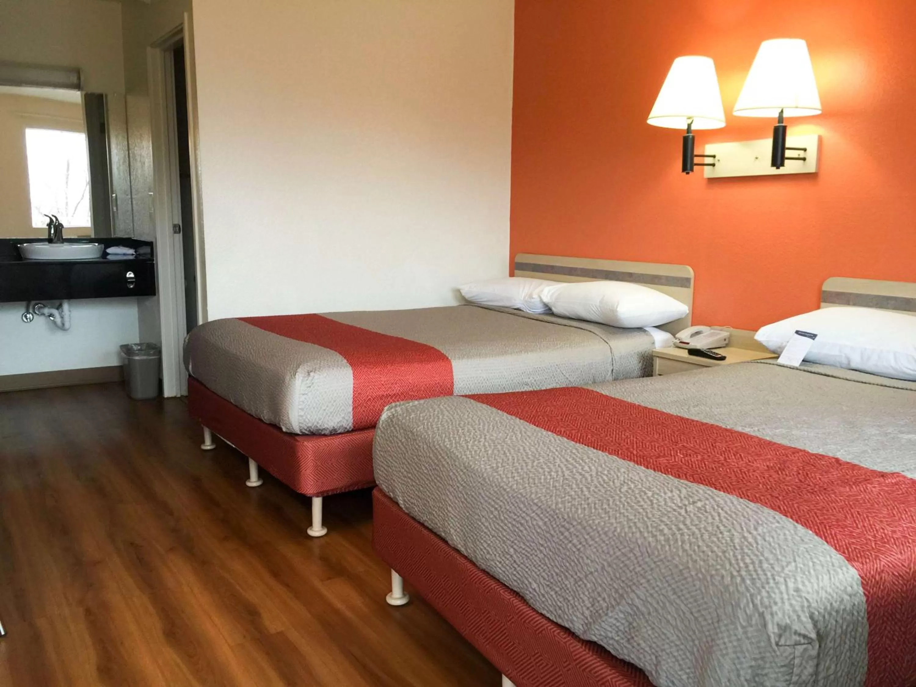 Other, Bed in Motel 6-Roseville, MN - Minneapolis North