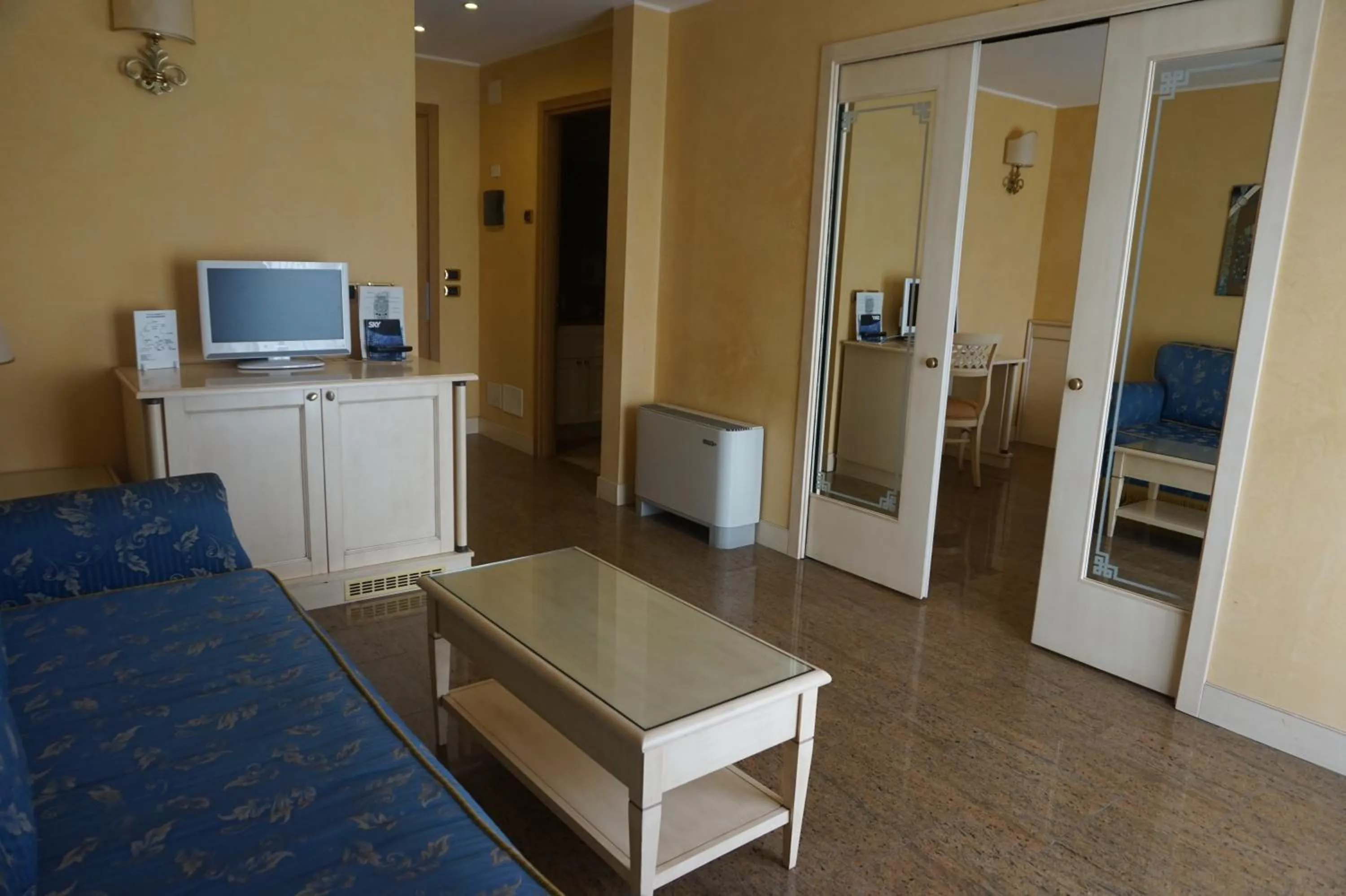 Decorative detail in Hotel Columbus