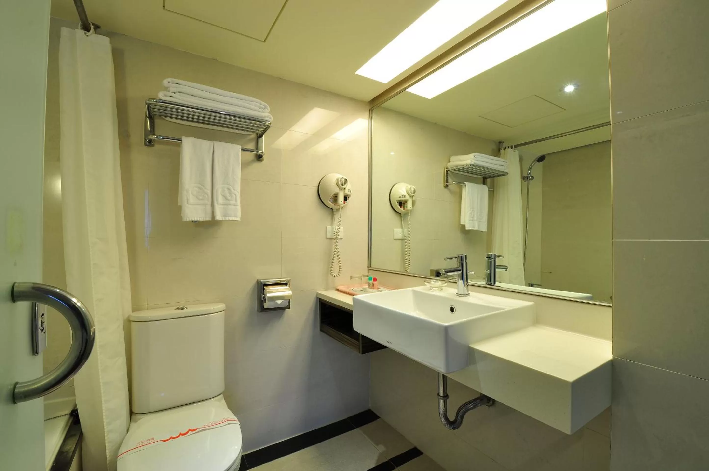 Bathroom in Delight Hotel