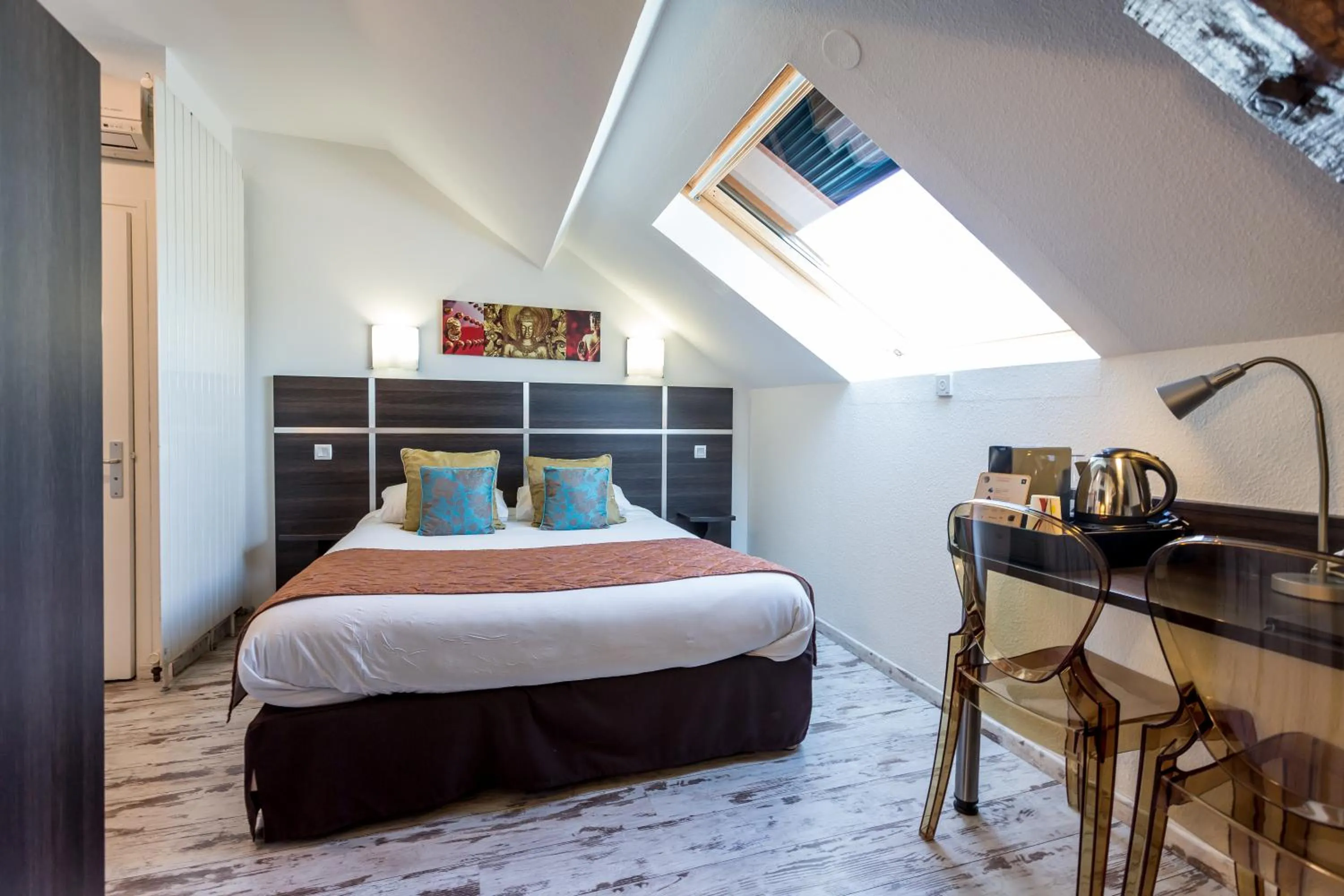 Bed in Hotel Le Centre