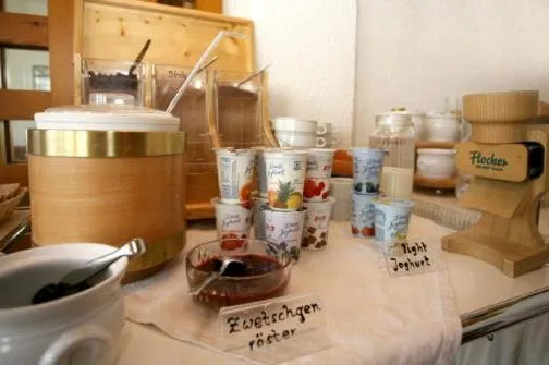 Food and drinks in Hotel Bischof