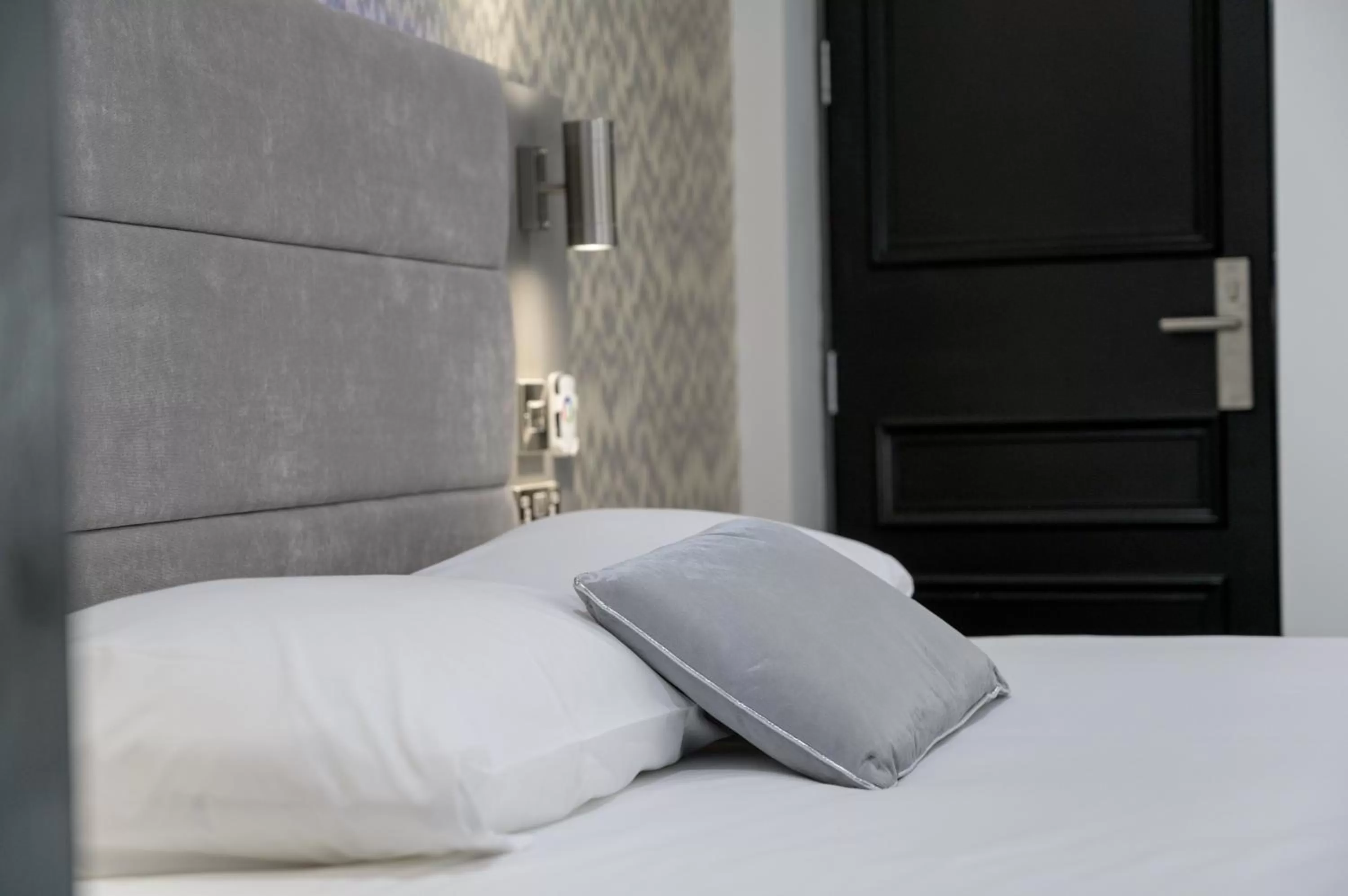 Bedroom, Bed in The Stanley Hotel