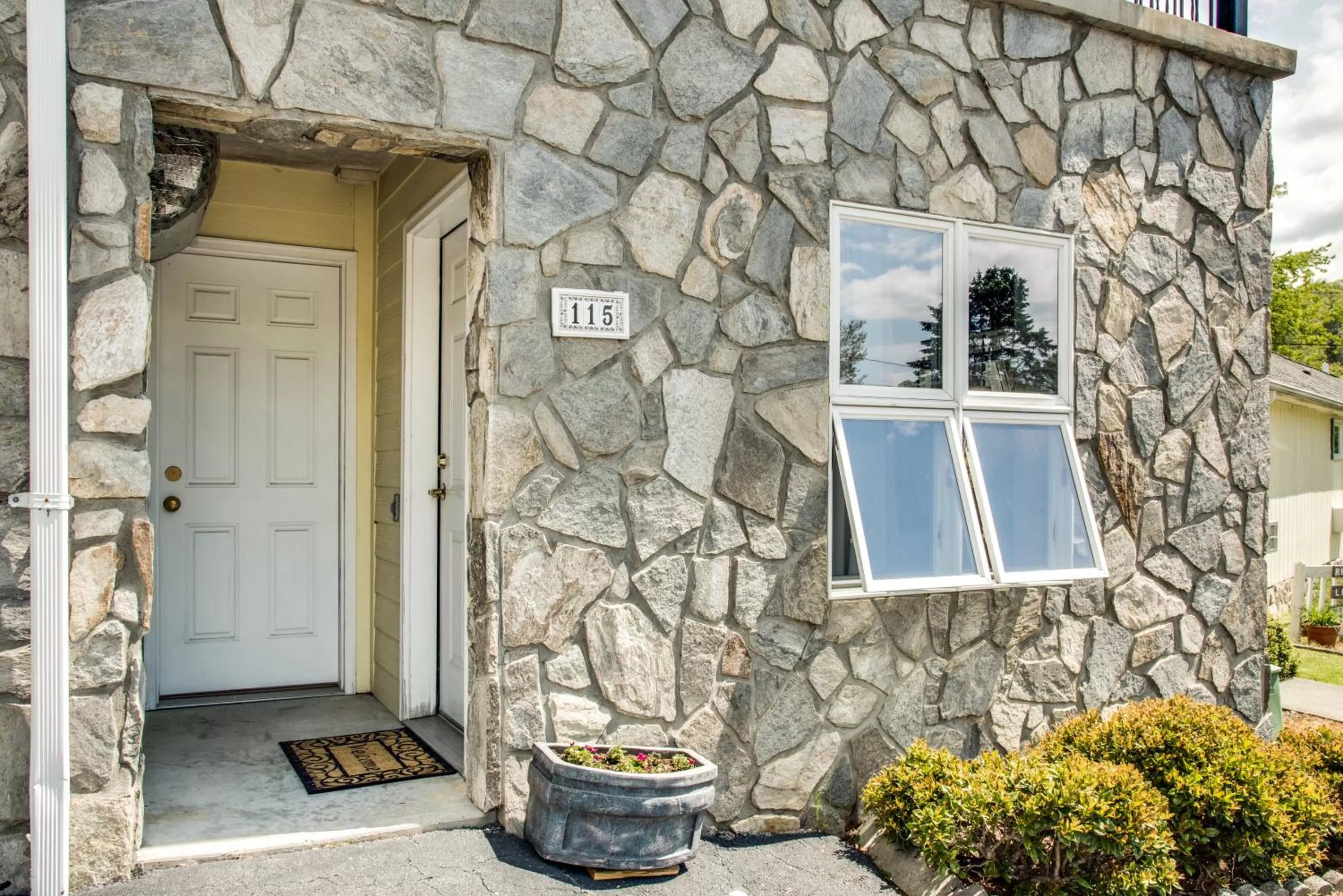 Boxwood Lodge Blowing Rock near Boone-University