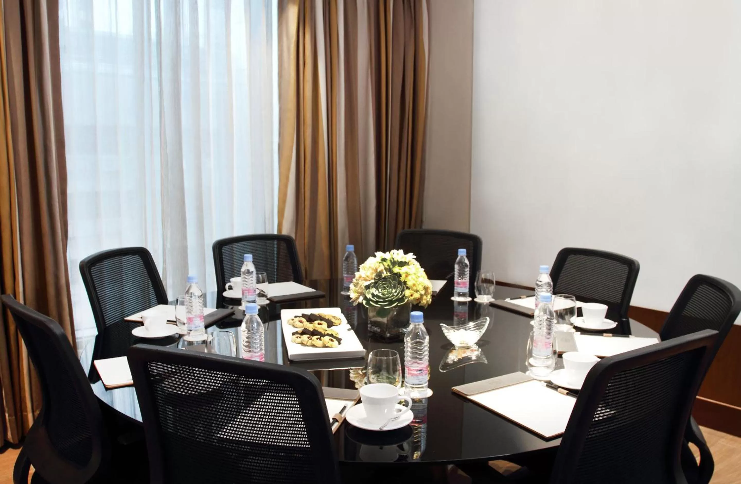 Meeting/conference room in Makati Diamond Residences