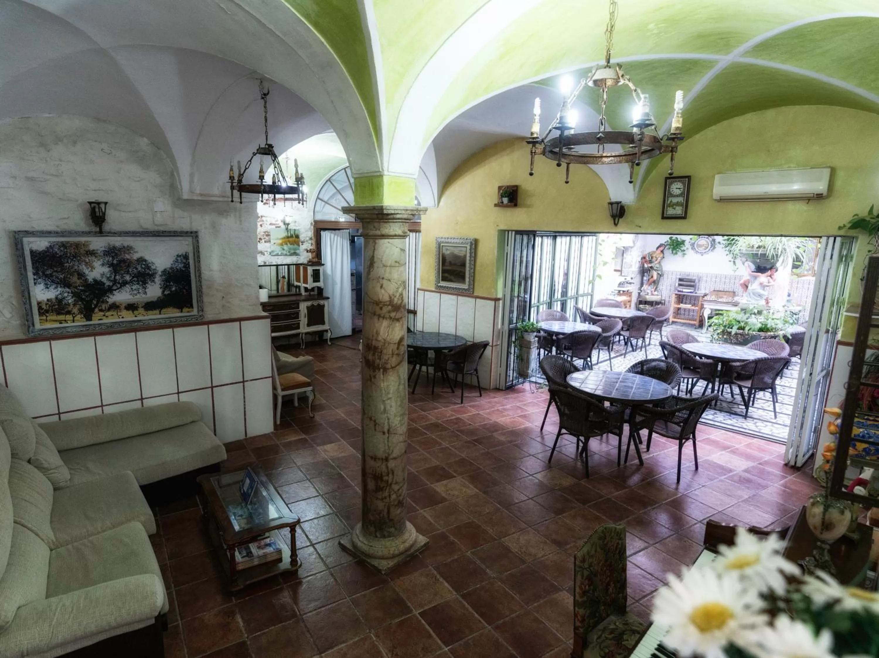 Property building in Hotel Las Palmeras by Vivere Stays