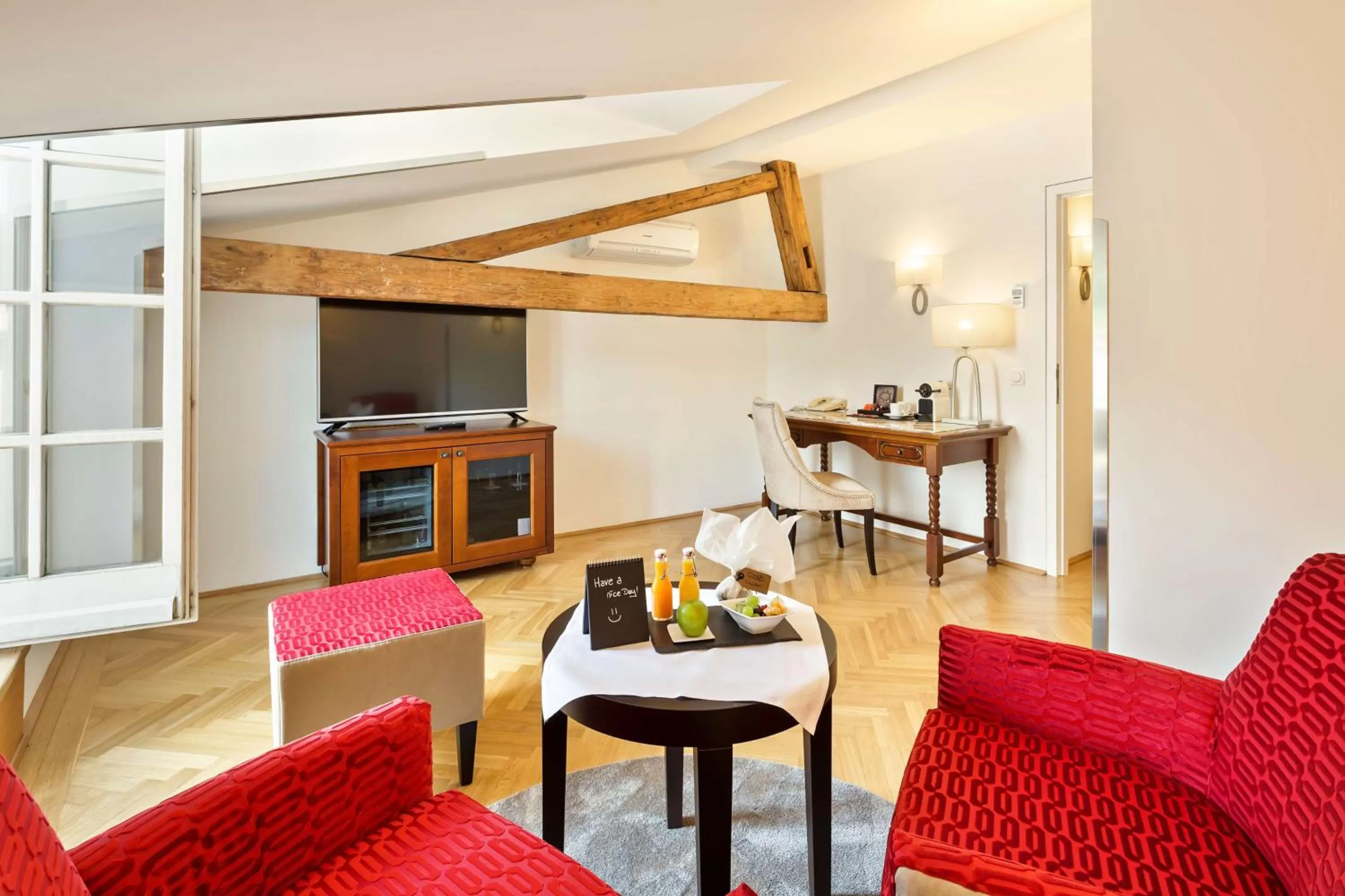 Photo of the whole room in Radisson Blu Hotel Altstadt