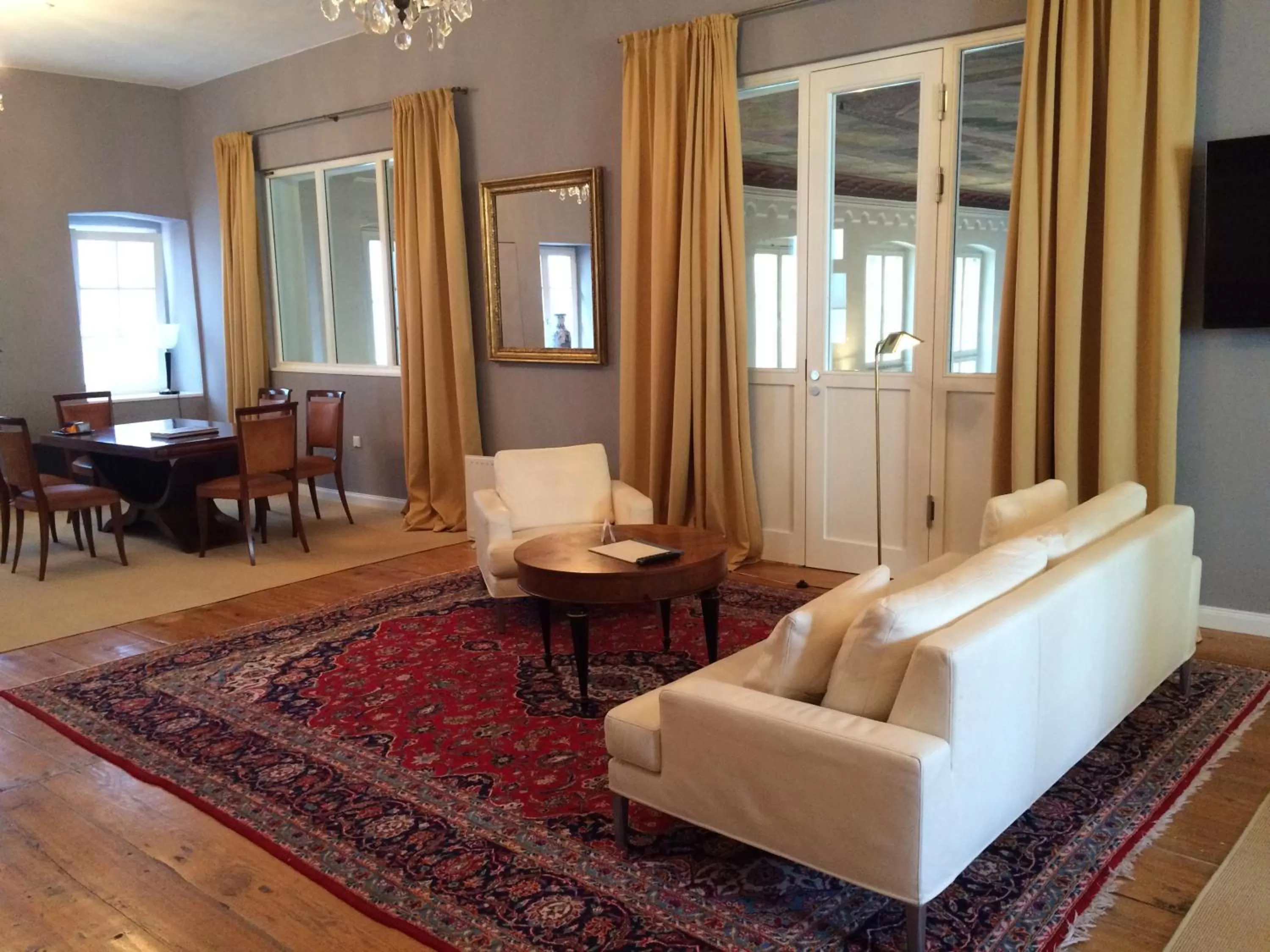 Photo of the whole room in Hotel Goldenes Kreuz