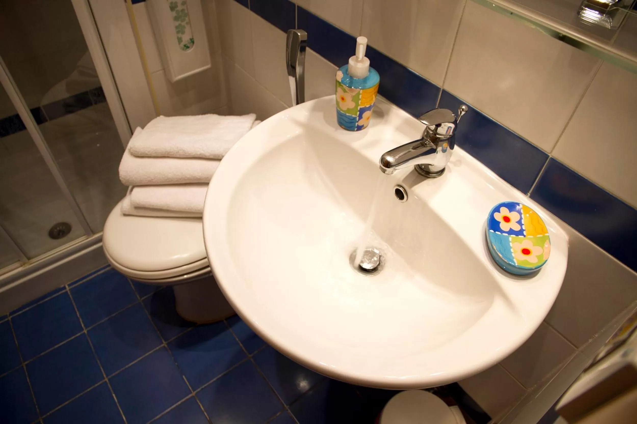 Bathroom in San Peter Rome B&B