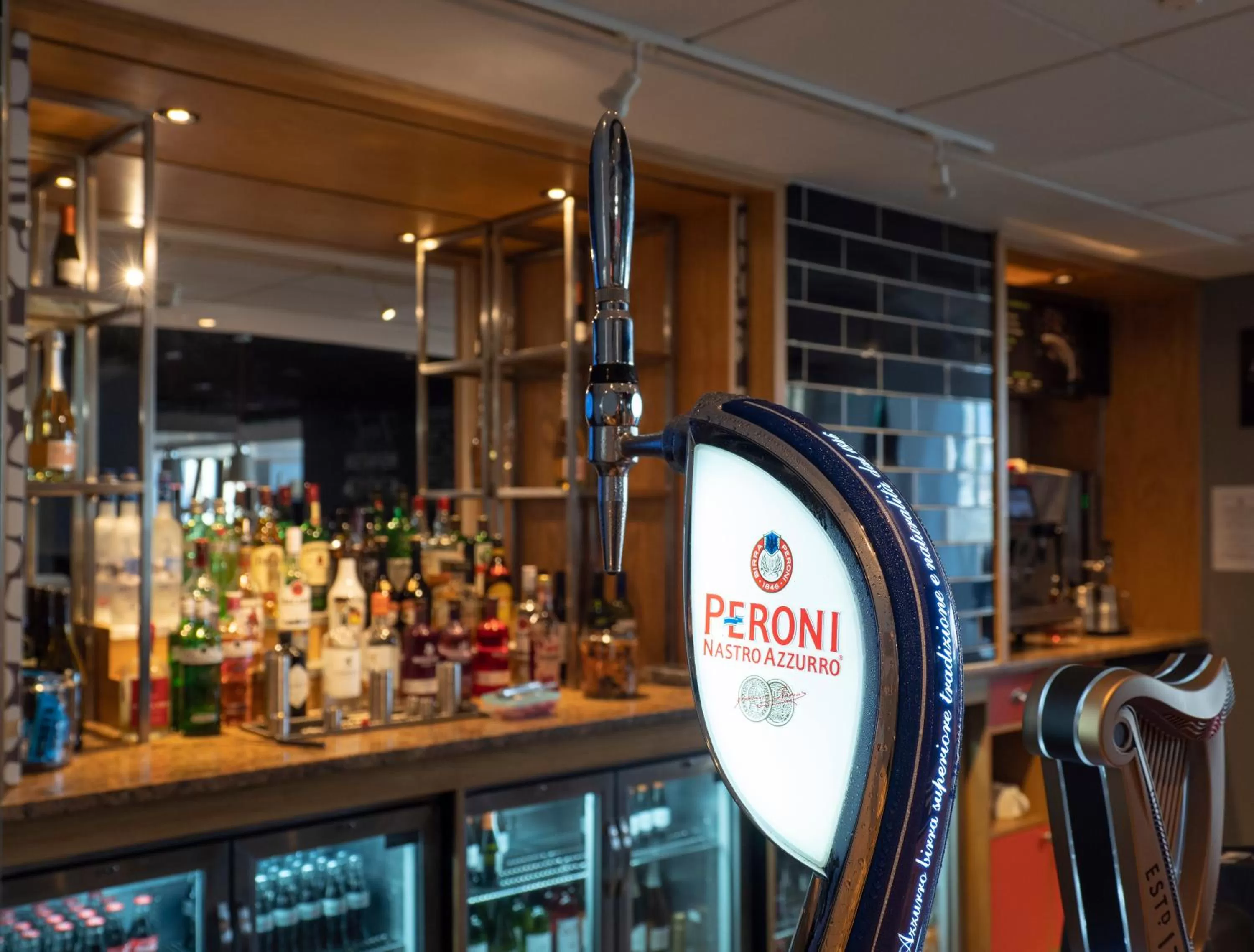 Lounge or bar in Holiday Inn Liverpool City Centre by IHG