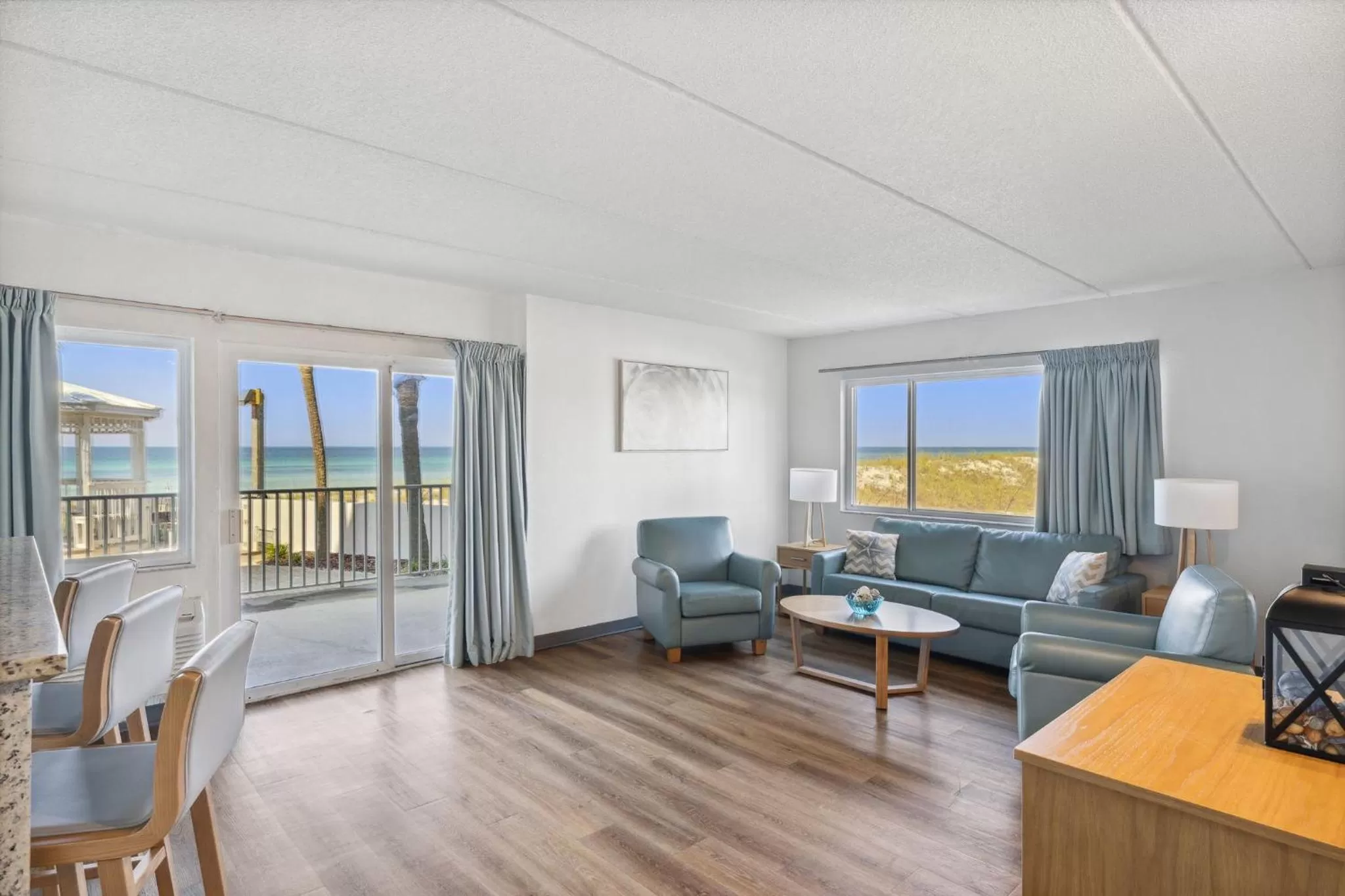 Living room in Sugar Sands Beachfront Hotel, a By The Sea Resort