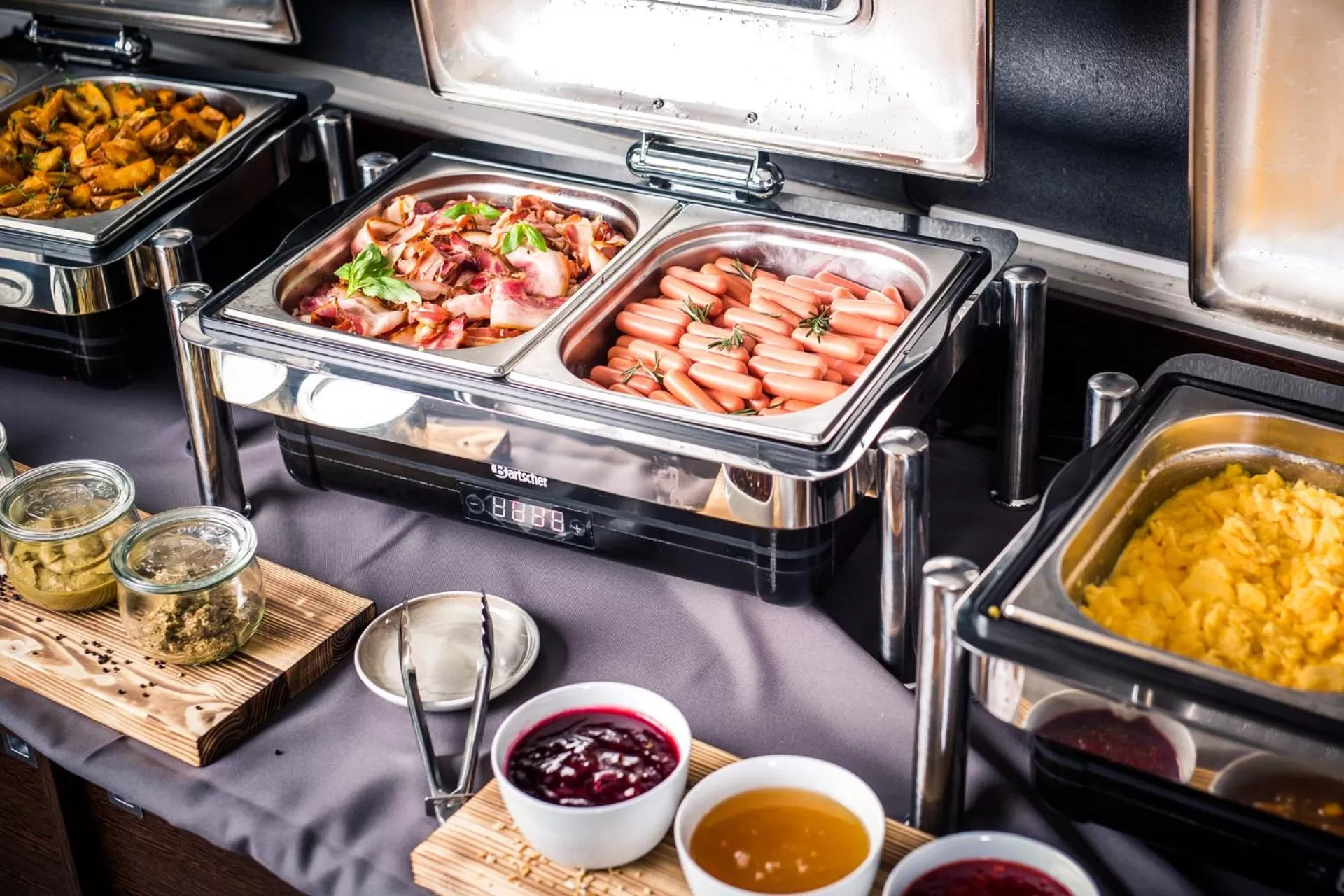 Buffet breakfast in Hestia Hotel Jugend