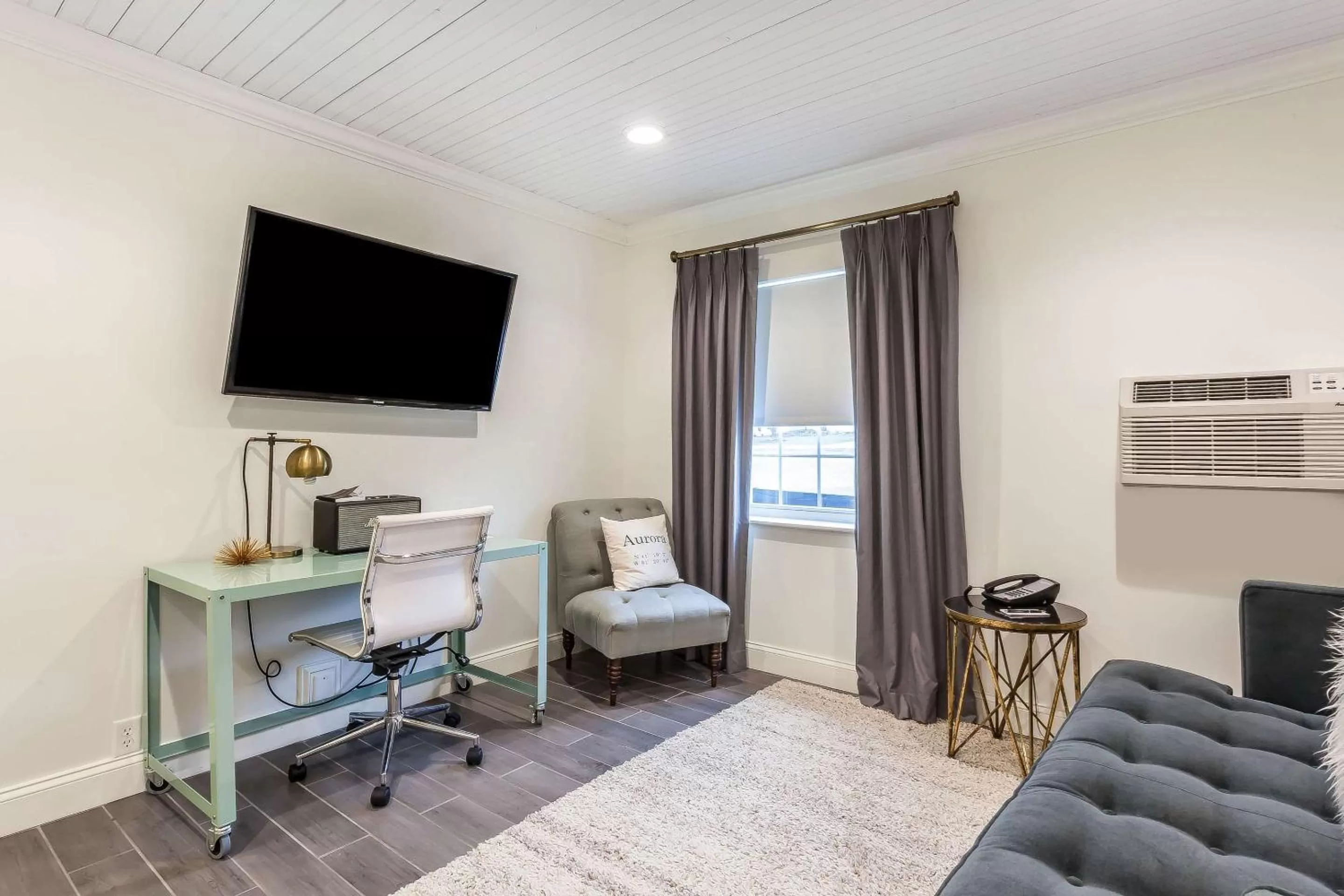 Photo of the whole room in The Aurora Inn Hotel and Event Center