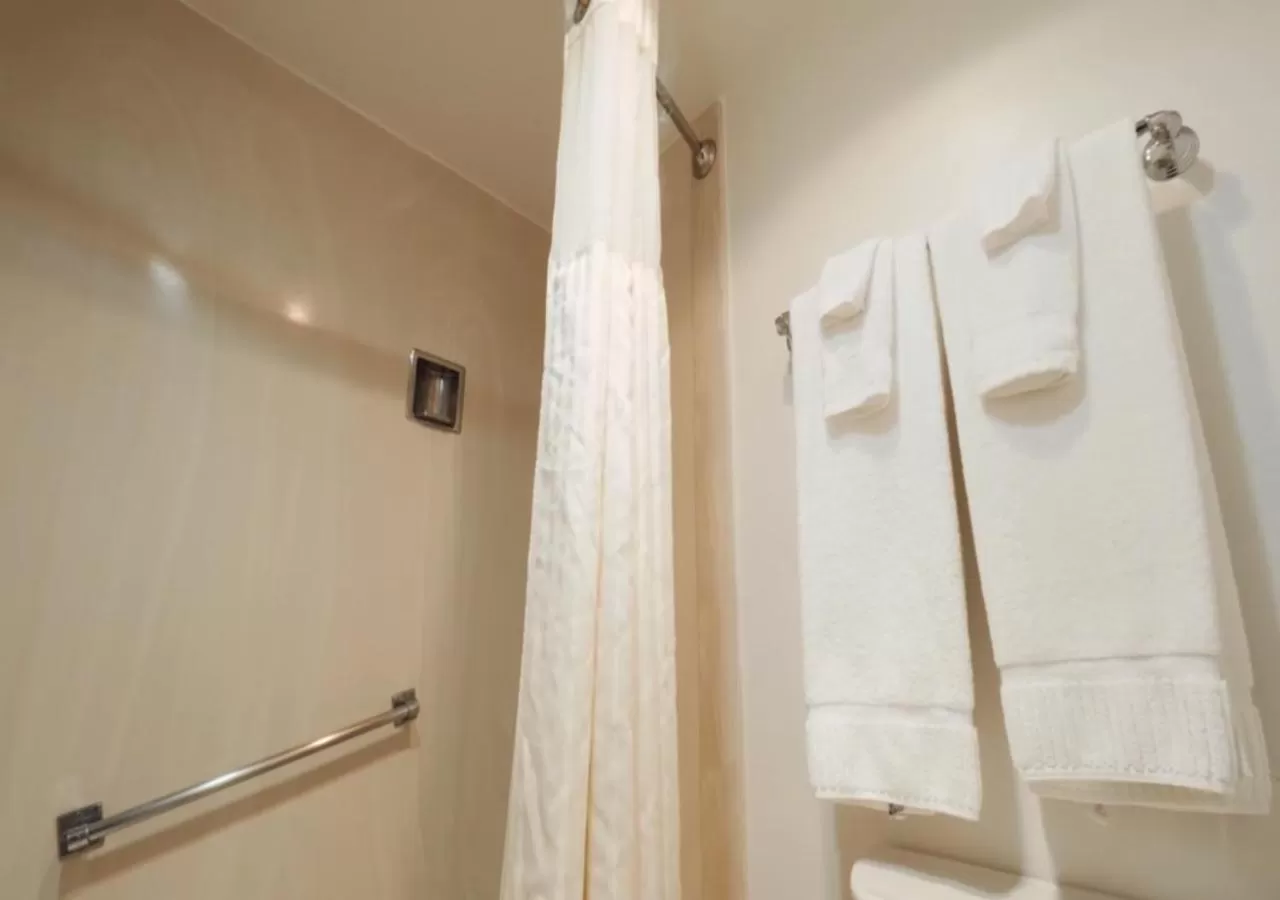 Shower in Hilton Vacation Club Los Abrigados Resort & Spa Sedona