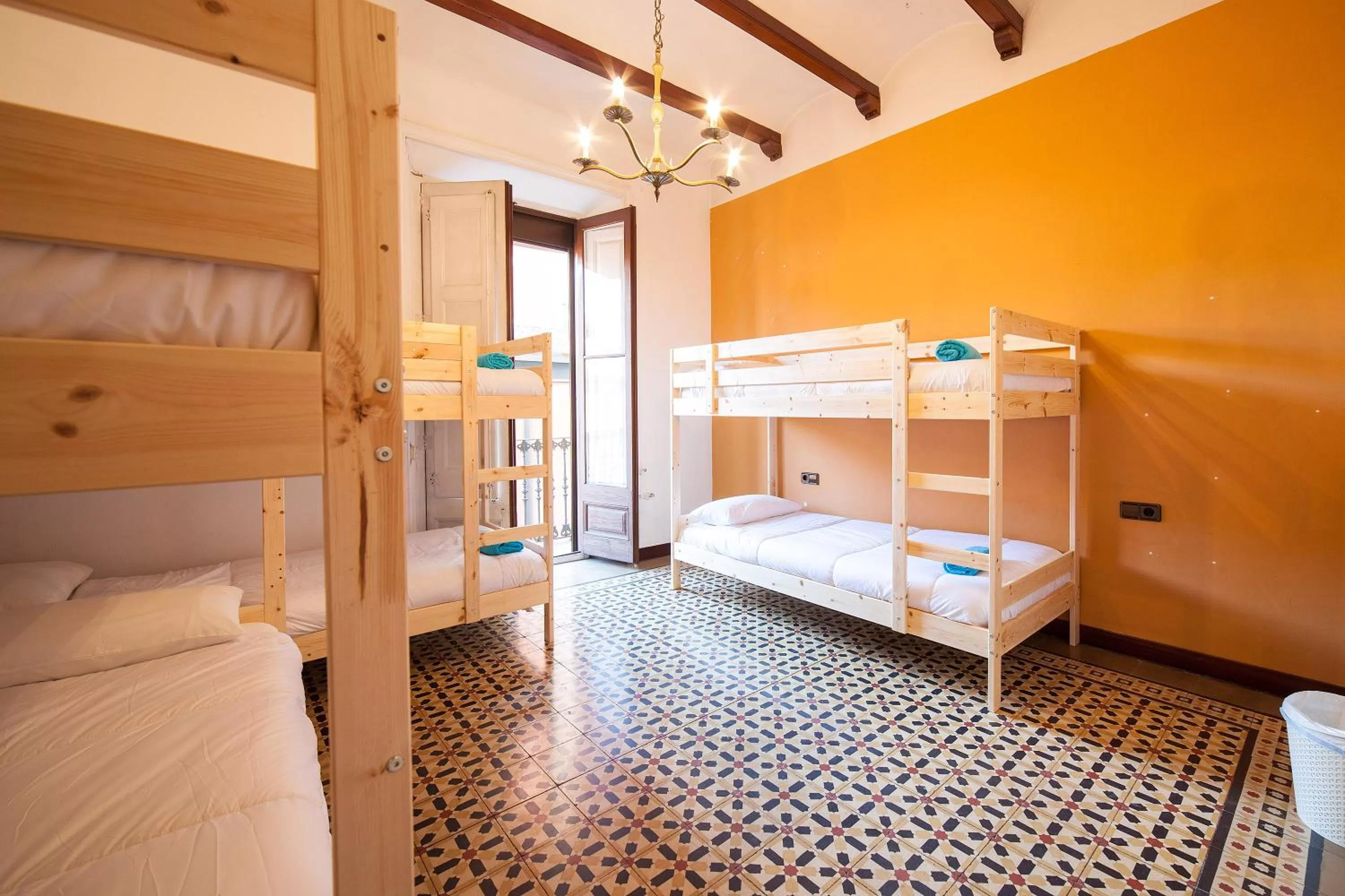 bunk bed, Bed in Bed in Girona