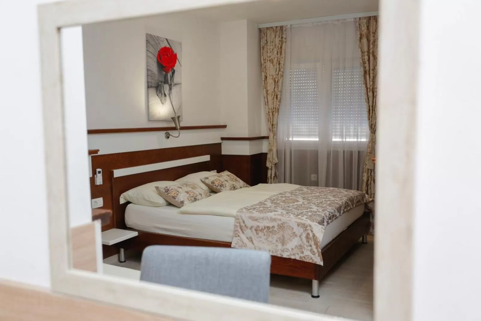 Bedroom, Bed in Hotel - Villa Lejla