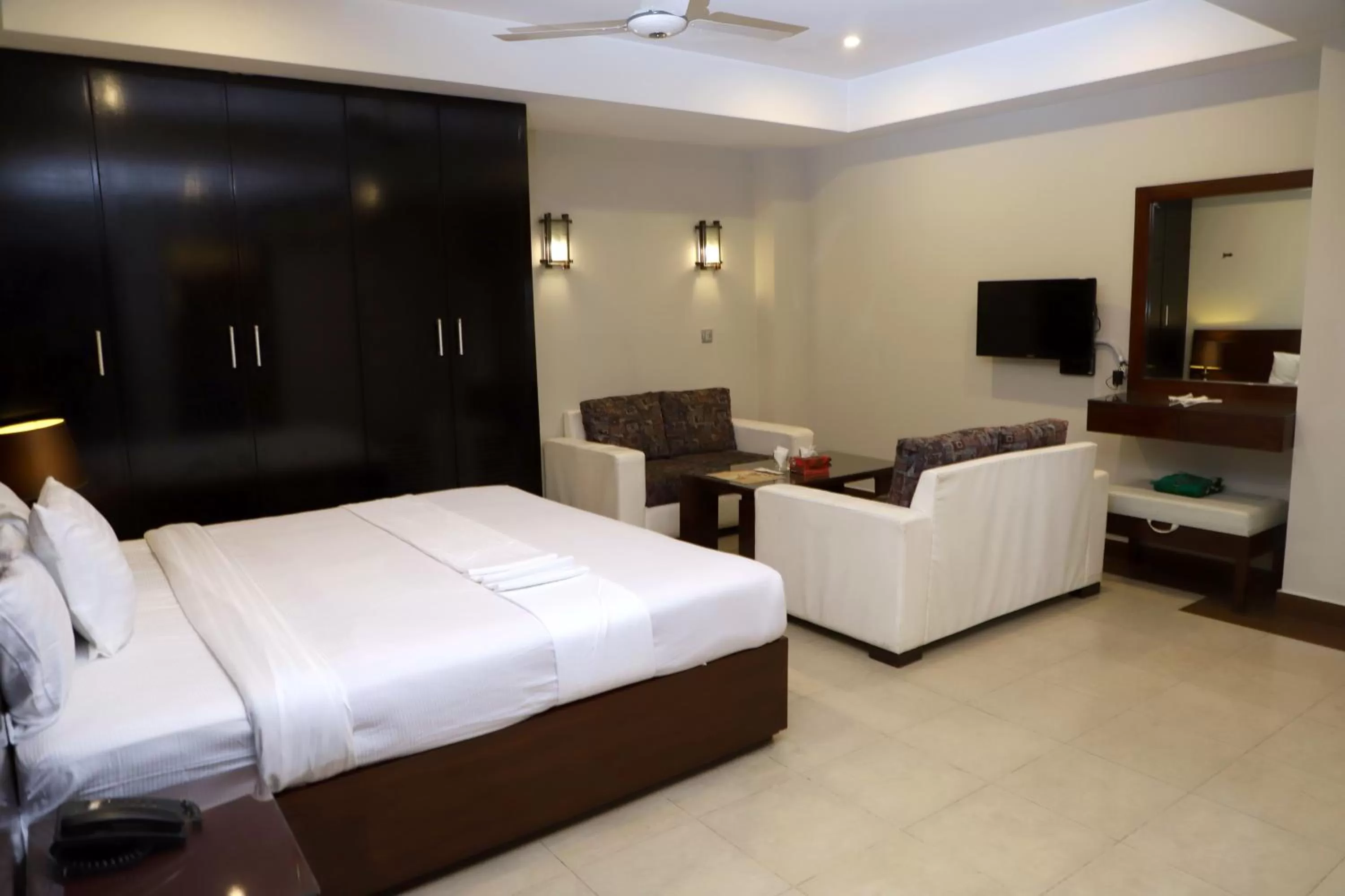 Bed in Hotel Multan Continental