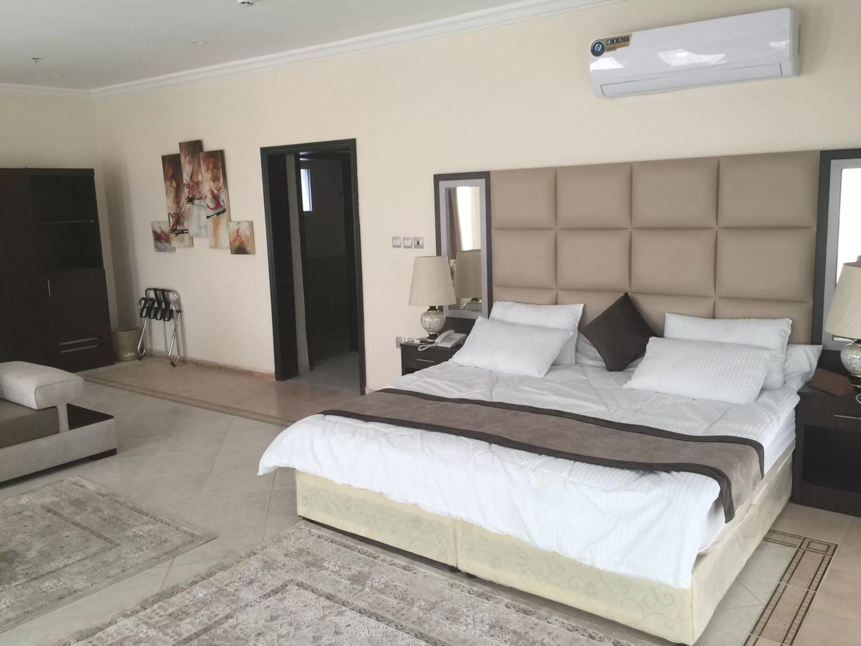 Bed in Alshaheen Suites