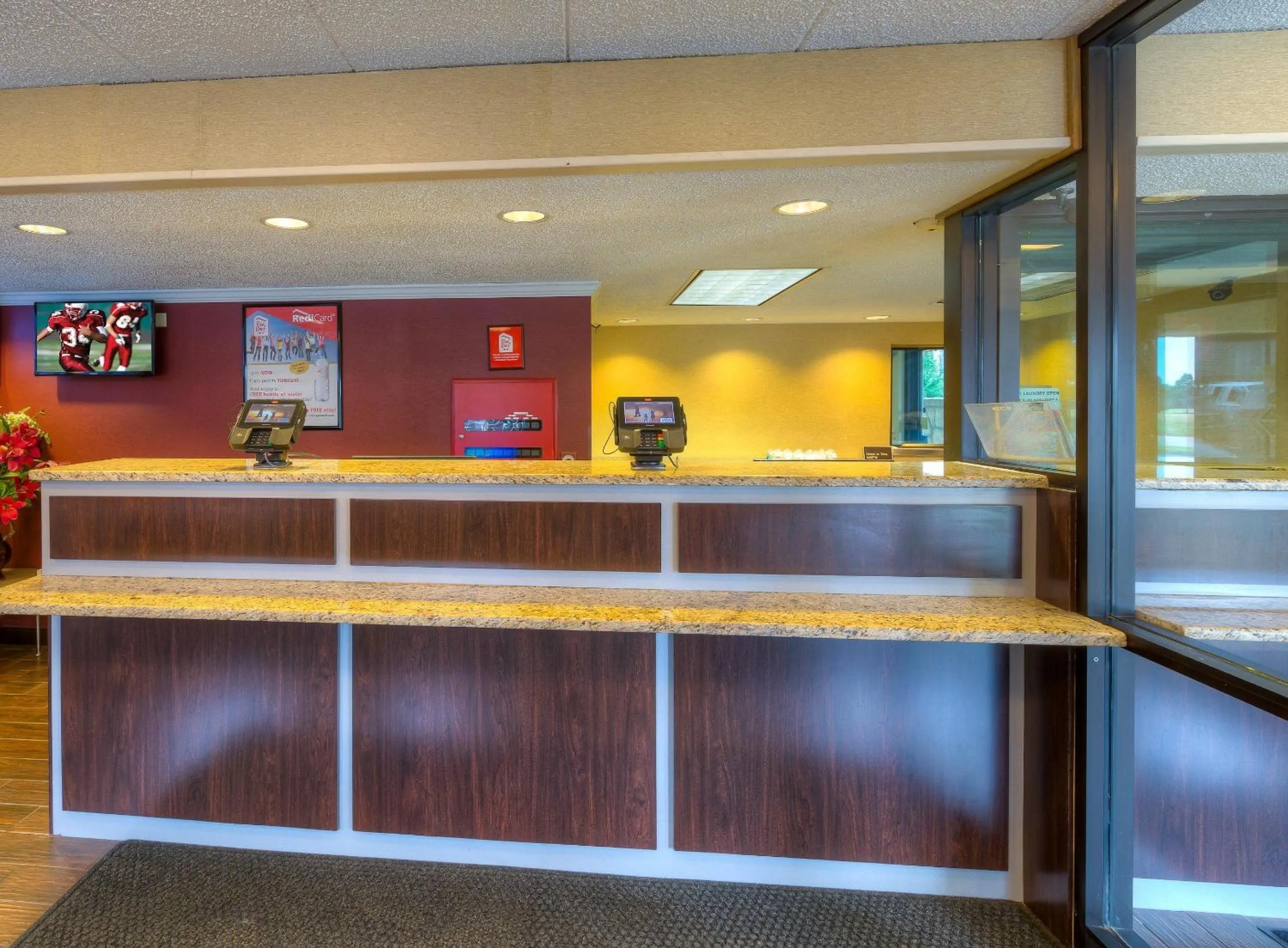 Lobby or reception in Red Roof Inn Memphis East
