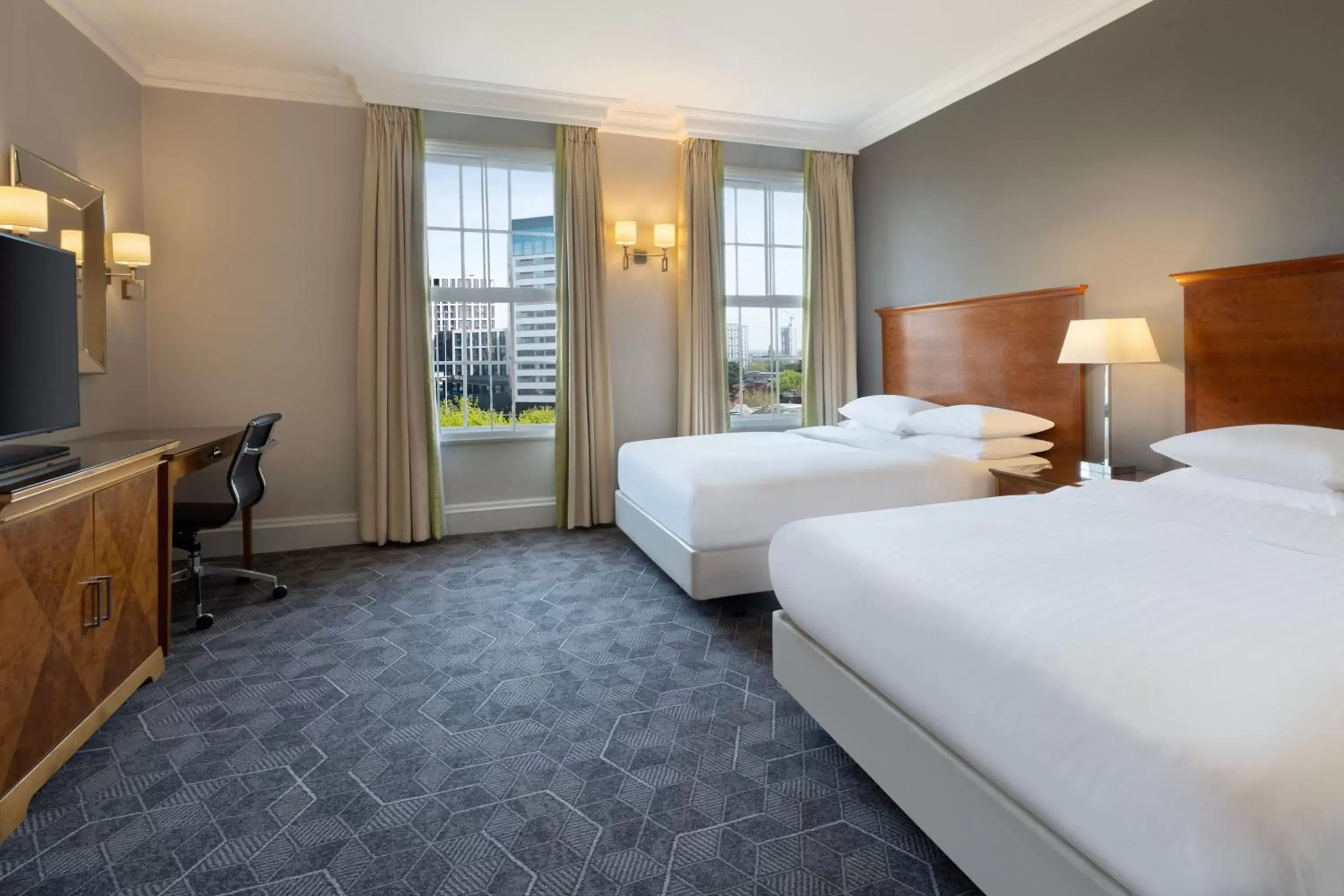 Deluxe Double Room with Two Double Beds in Delta Hotels by Marriott Birmingham Deluxe Double Room with Two Double Beds in Delta Hotels by Marriott Birmingham