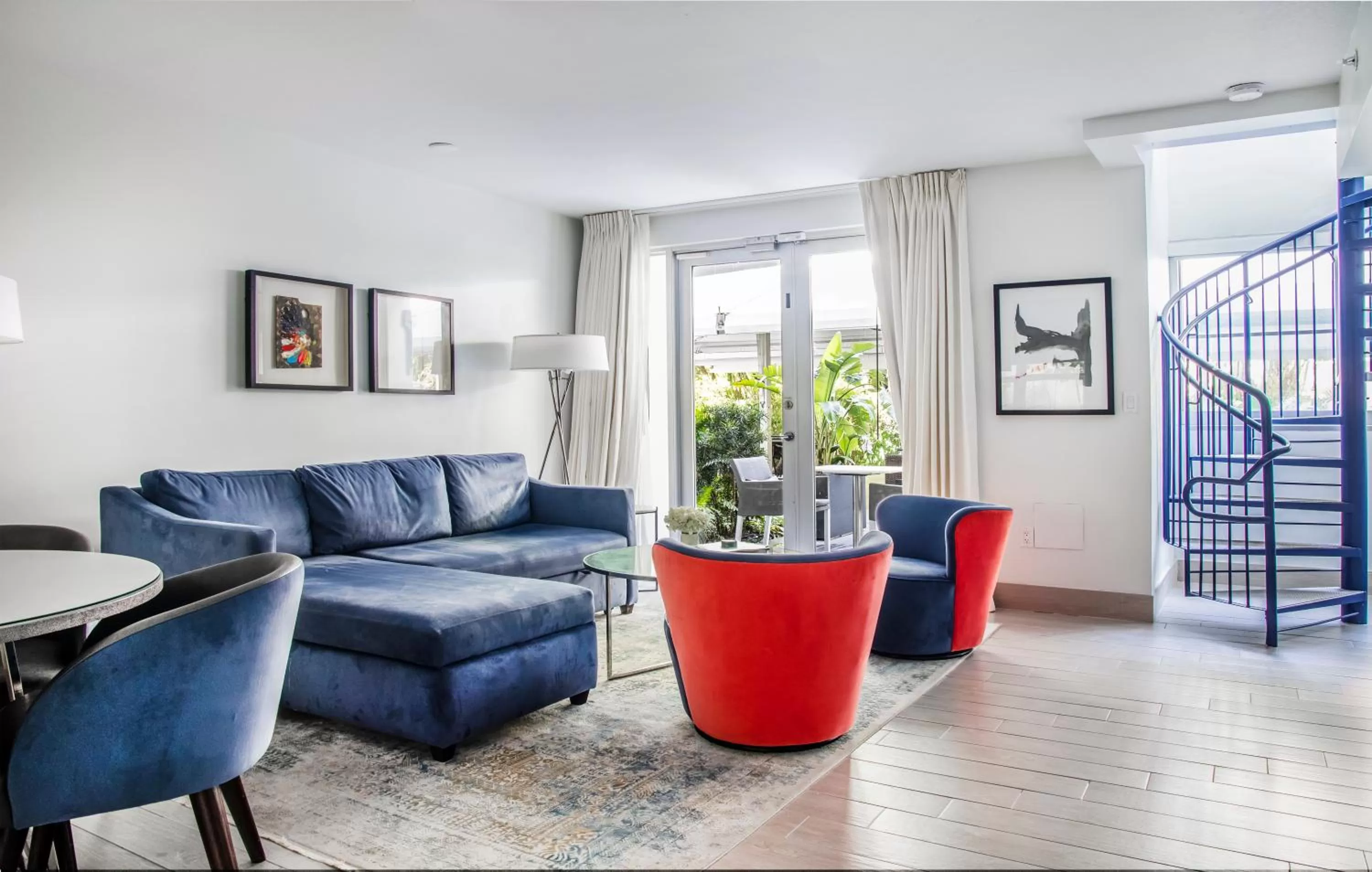 Living room in The Sagamore Hotel South Beach