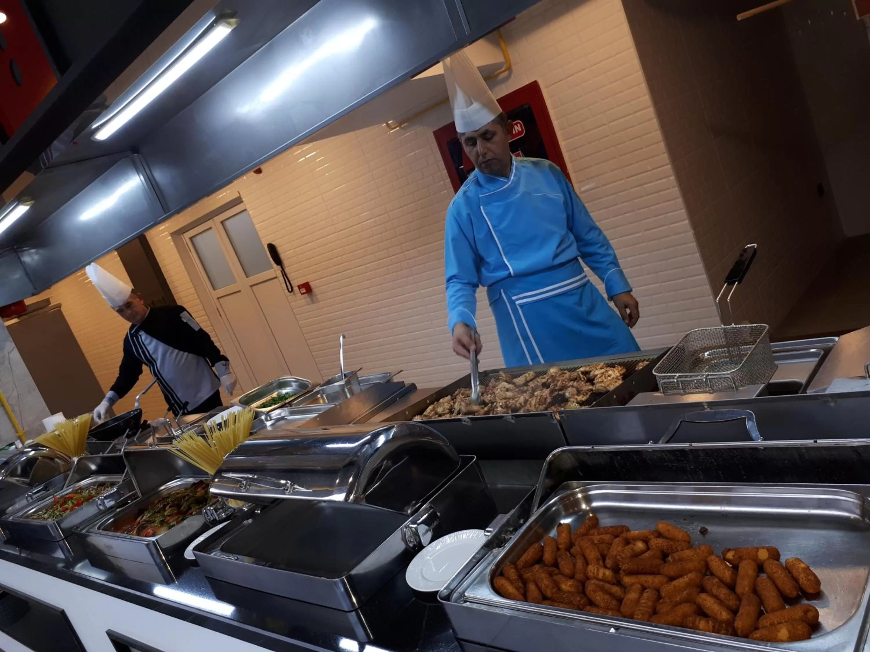 Dinner in Ramira City Hotel - Adult Only (16+)