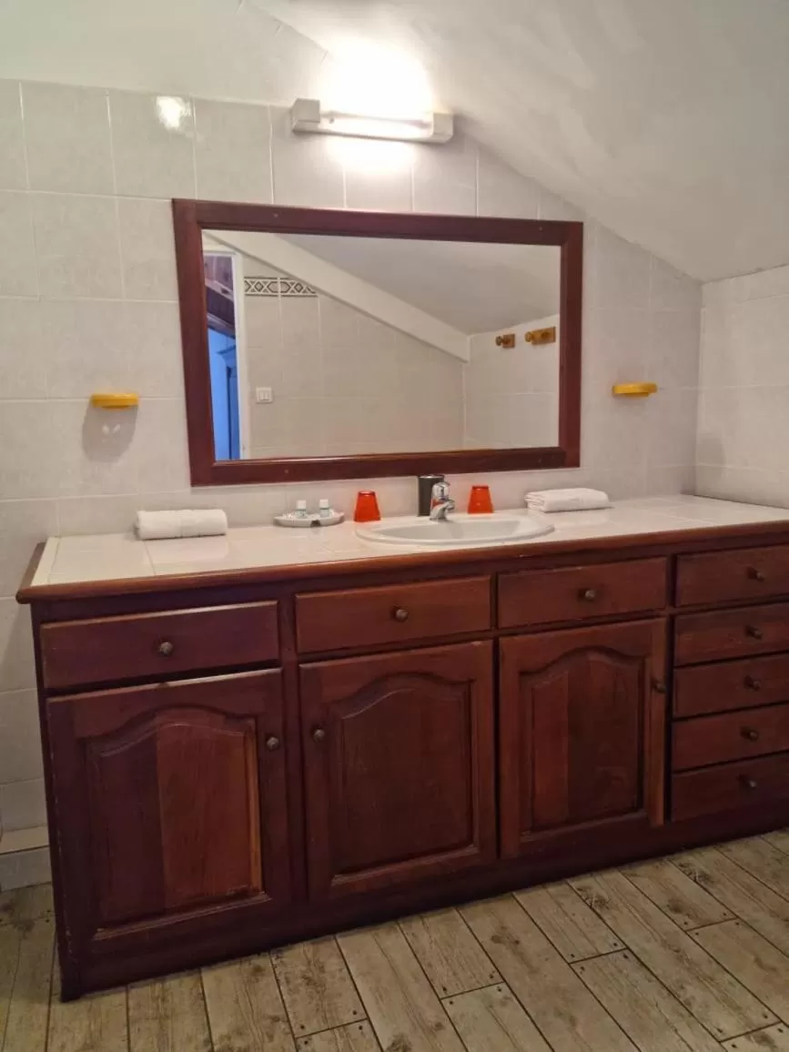 Bathroom in Hotel Des Neiges