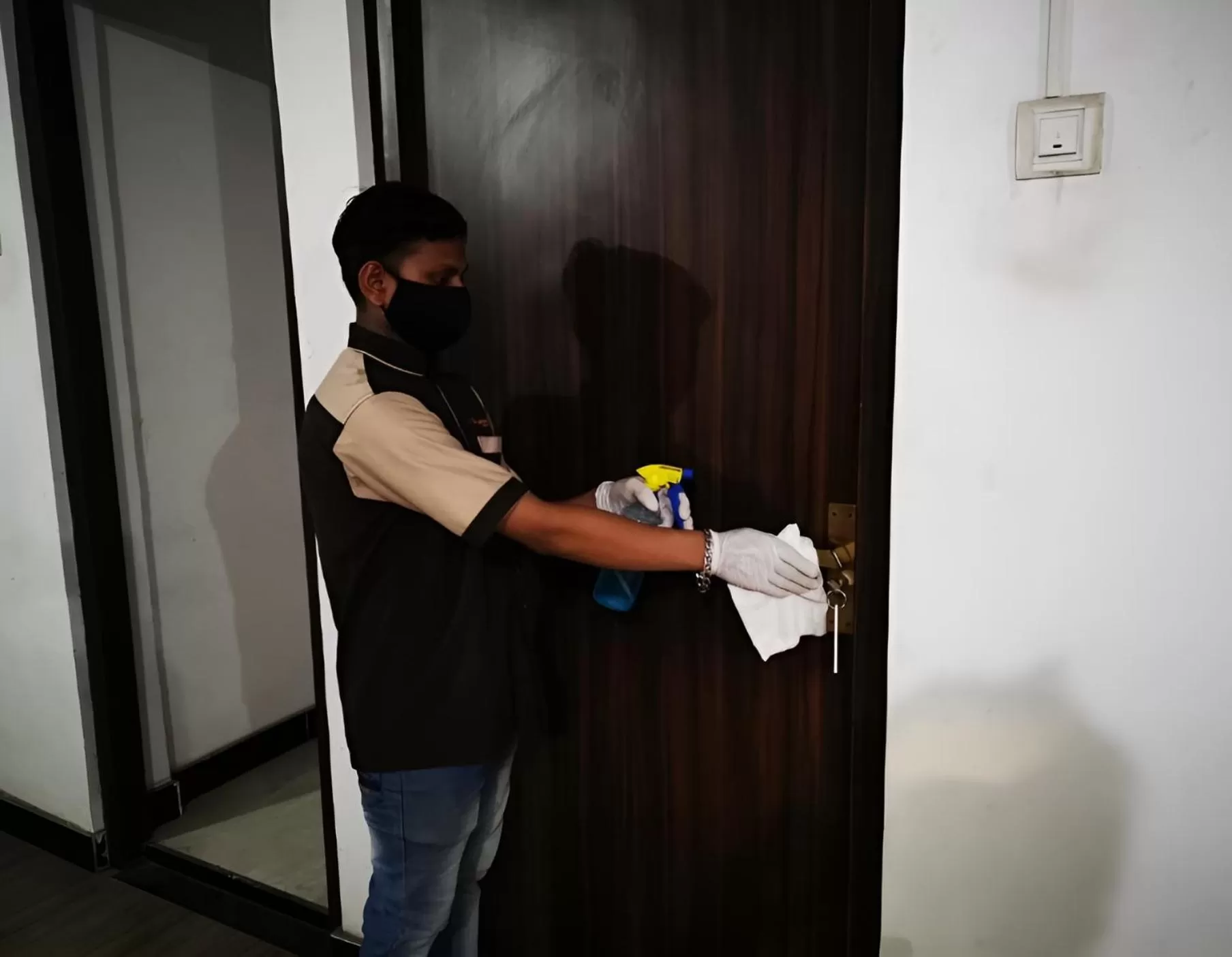 room service in Sai Sharan Stay Inn- Near MIDC Turbhe Navi Mumbai