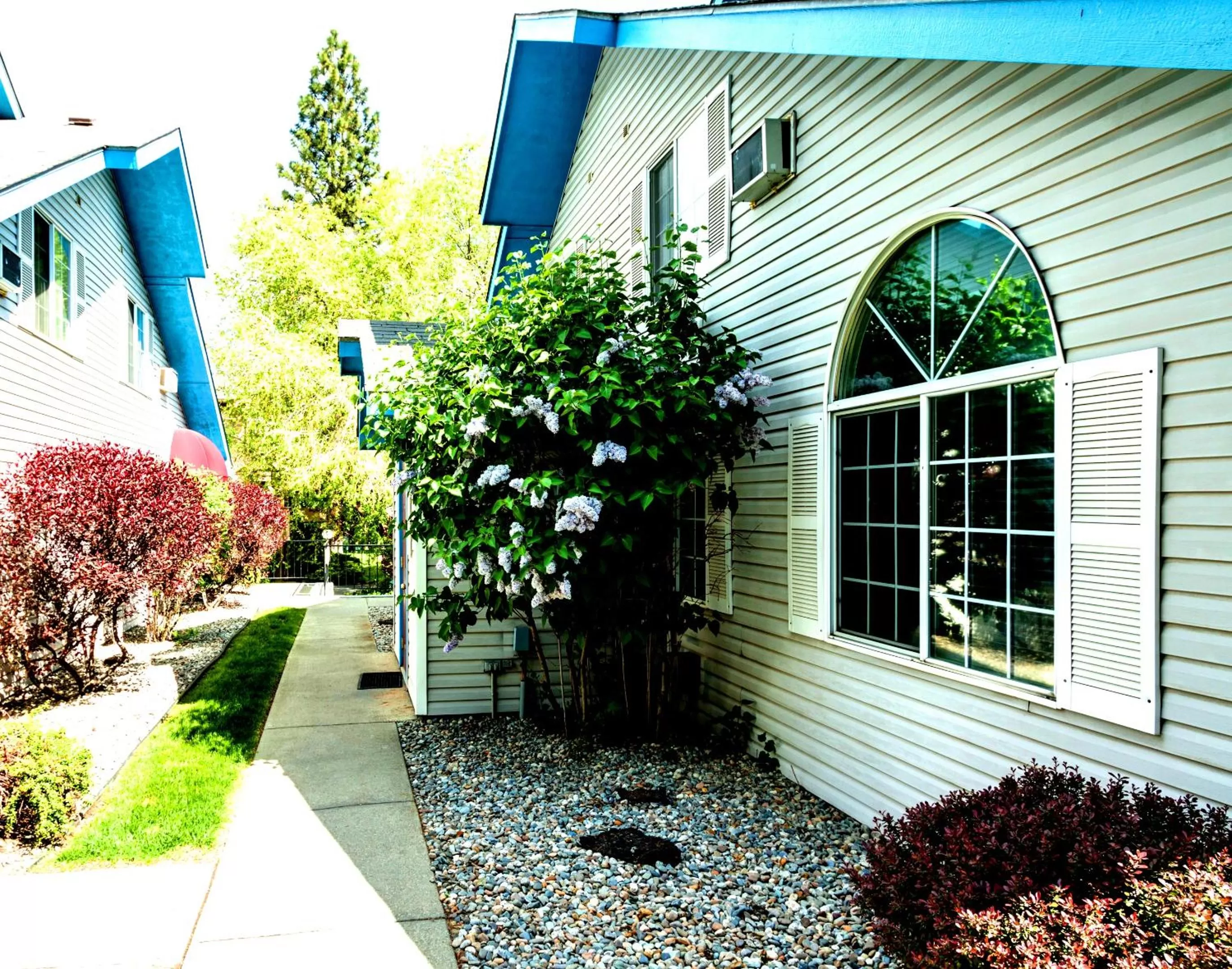 Patio in Turning Leaf Townhome Suites