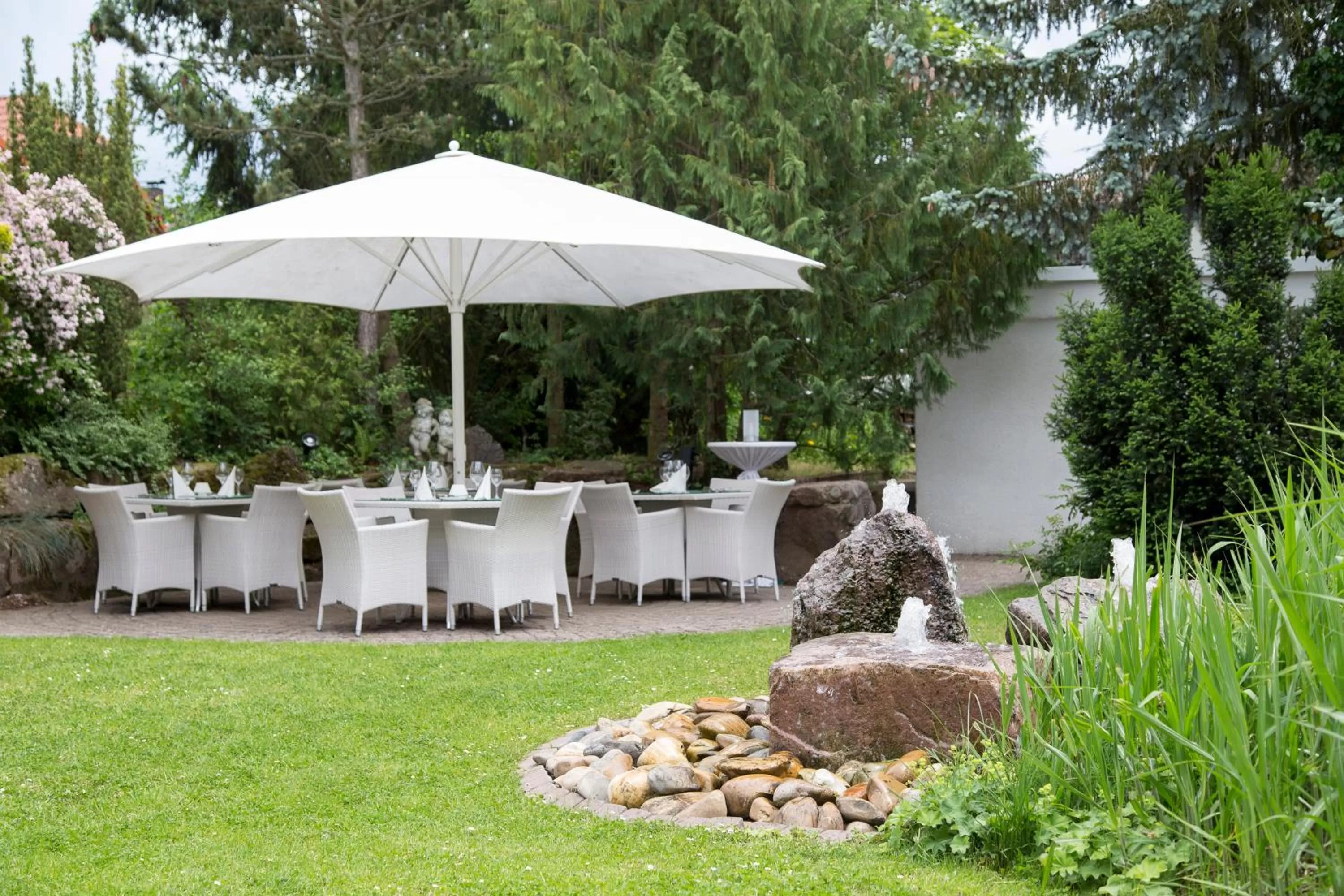 Restaurant/places to eat in Hotel-Restaurant Arneggers Adler