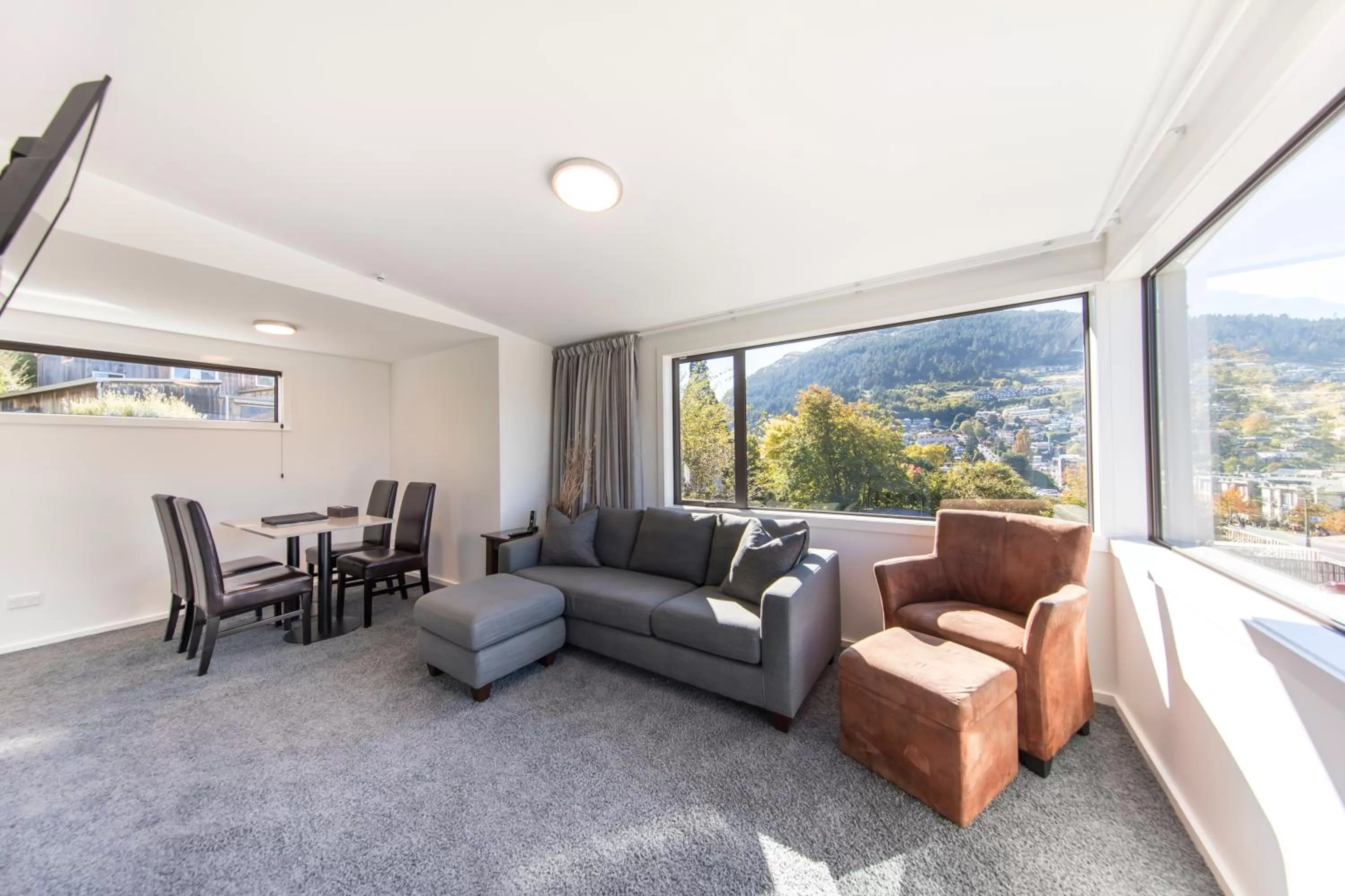 Living room in Lomond Lodge Motel & Apartments