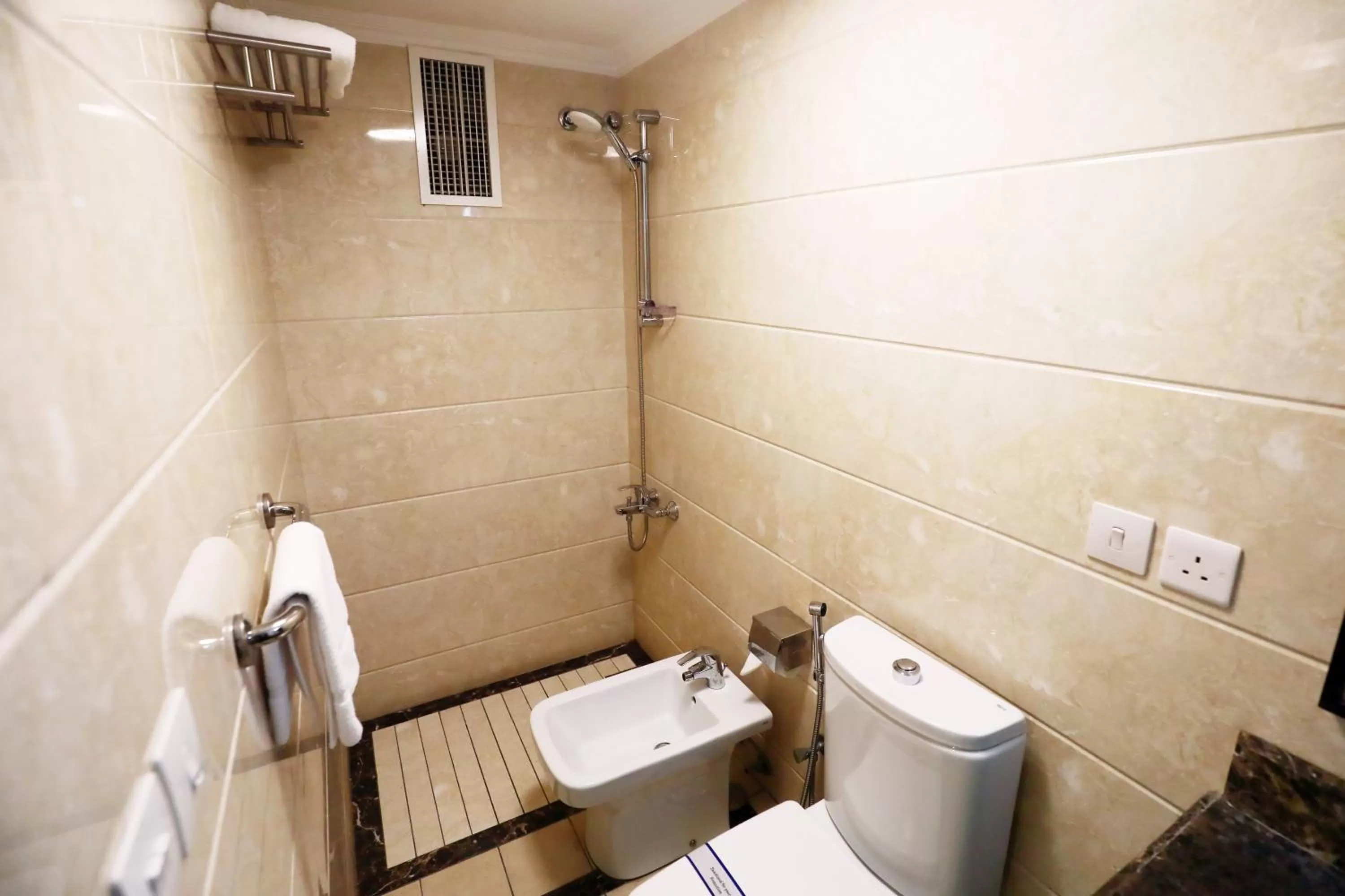 Shower, Bathroom in Hyatt Jeddah Continental Hotel