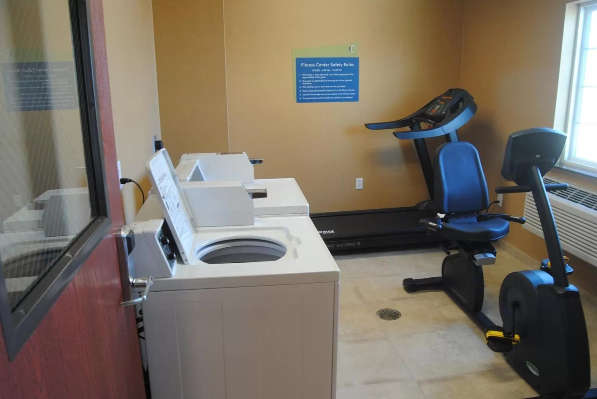 Fitness centre/facilities in Cobblestone Inn & Suites Steele