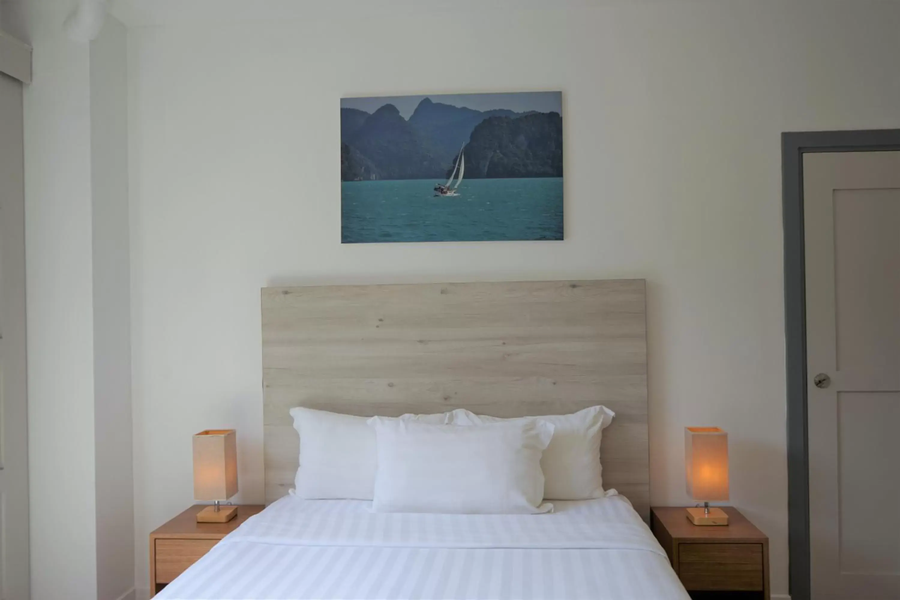 Deluxe King Room with Hill View - Non-Smoking in Ramada by Wyndham Langkawi Marina Deluxe King Room with Hill View - Non-Smoking in Ramada by Wyndham Langkawi Marina