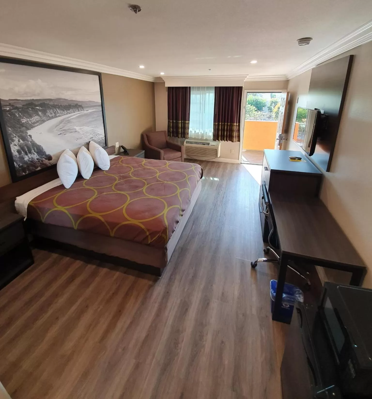 Bed in Super 8 by Wyndham Cypress Buena Park Area