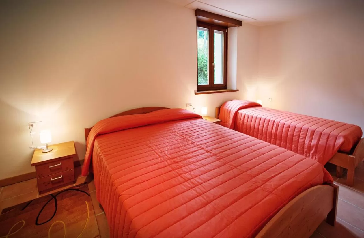 Day, Bed in Albergo Diffuso Tolmezzo